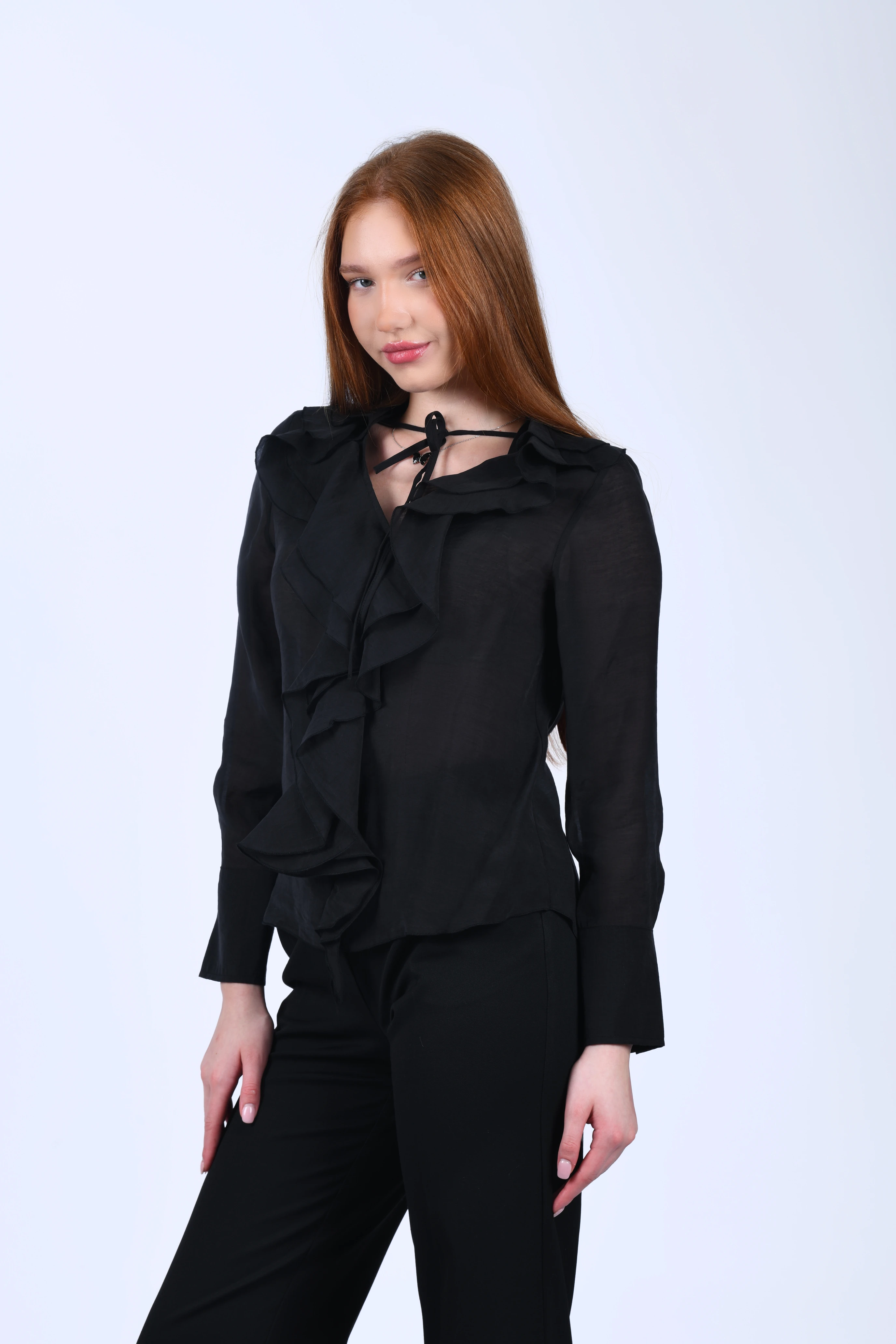 Siyah Volanlı Tül Bluz - QB201