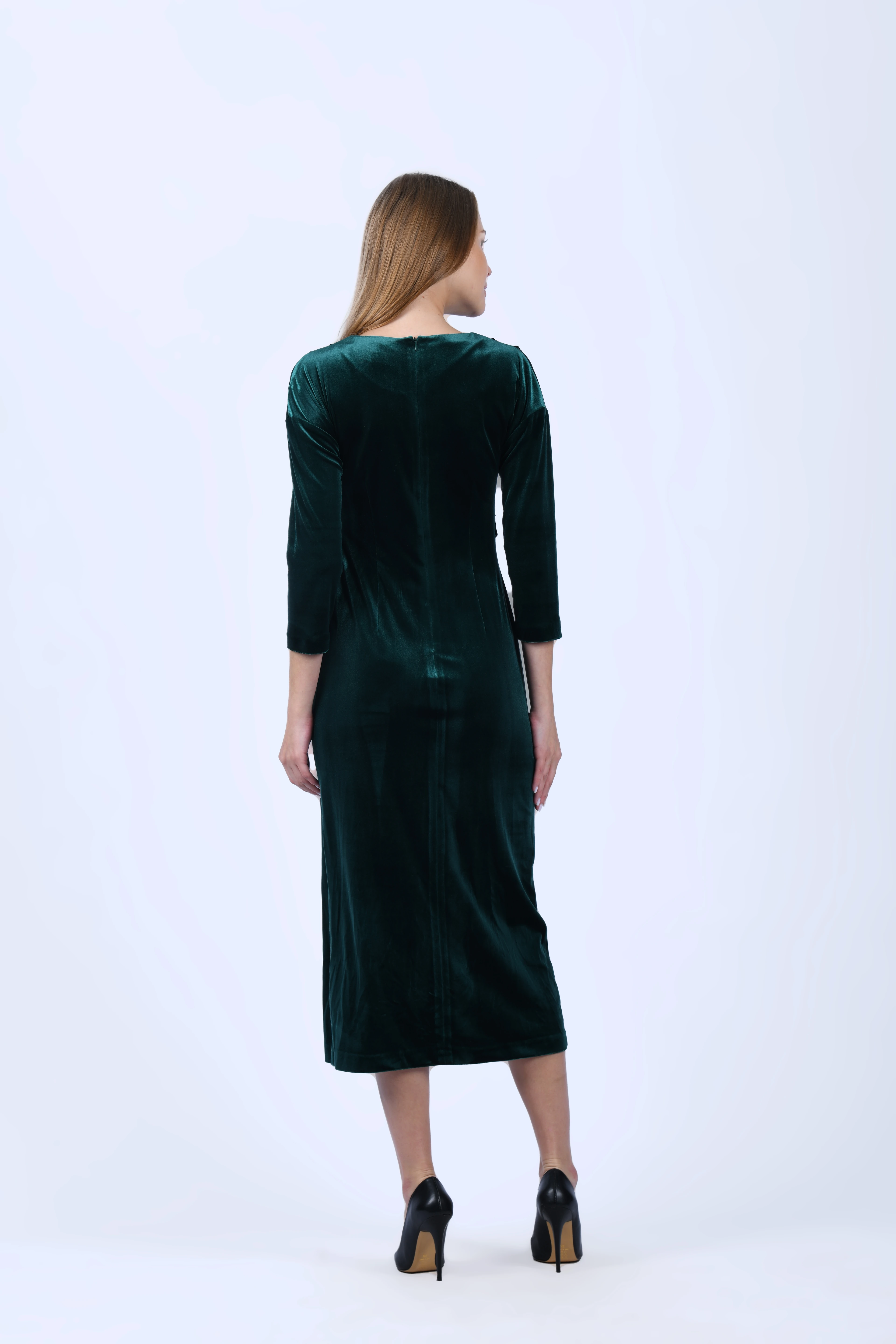 Yeşil Toka Detaylı Yırtmaçlı Kadife Elbise - QE397