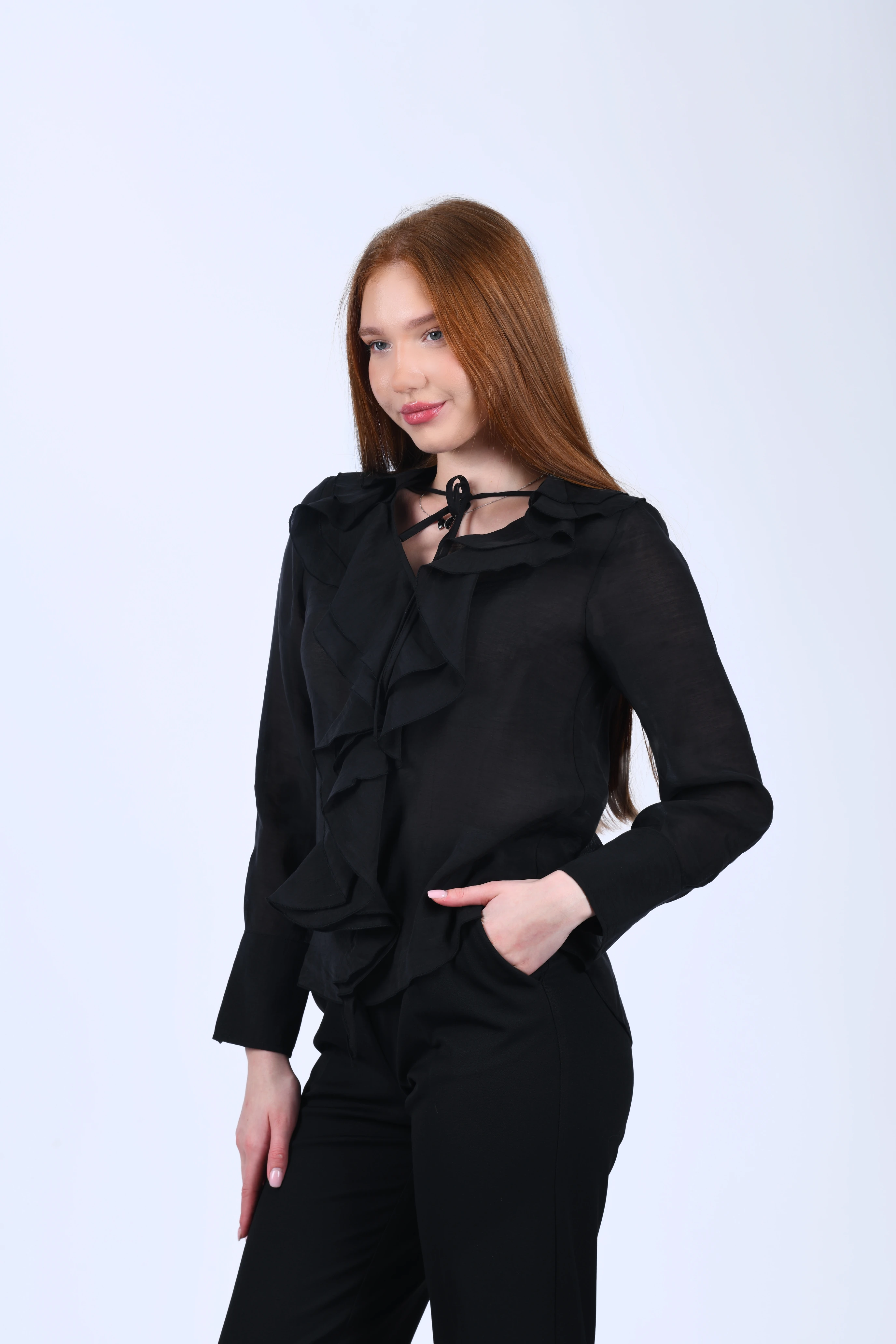 Siyah Volanlı Tül Bluz - QB201