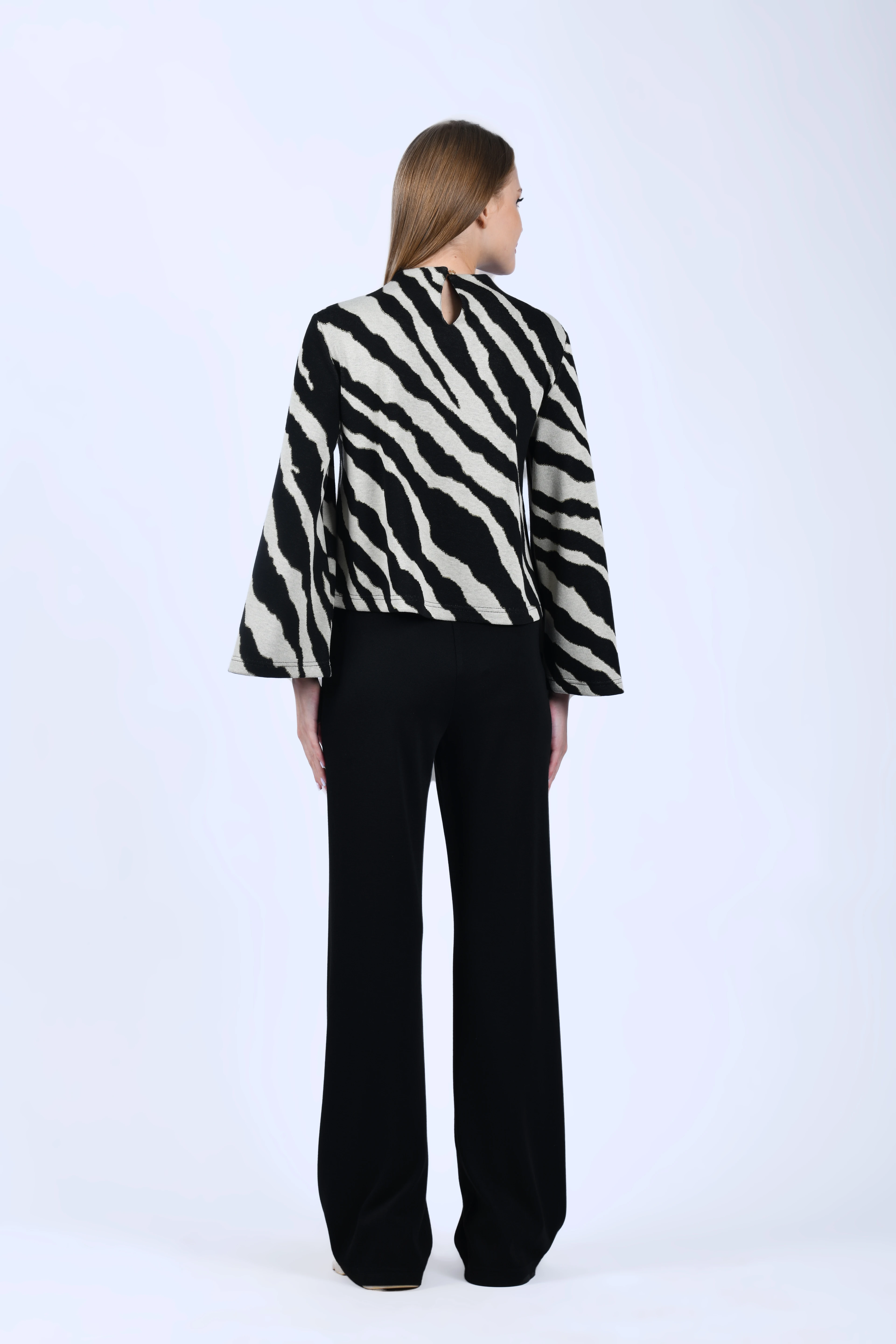 Siyah Crop Kesim Triko Bluz - QB200