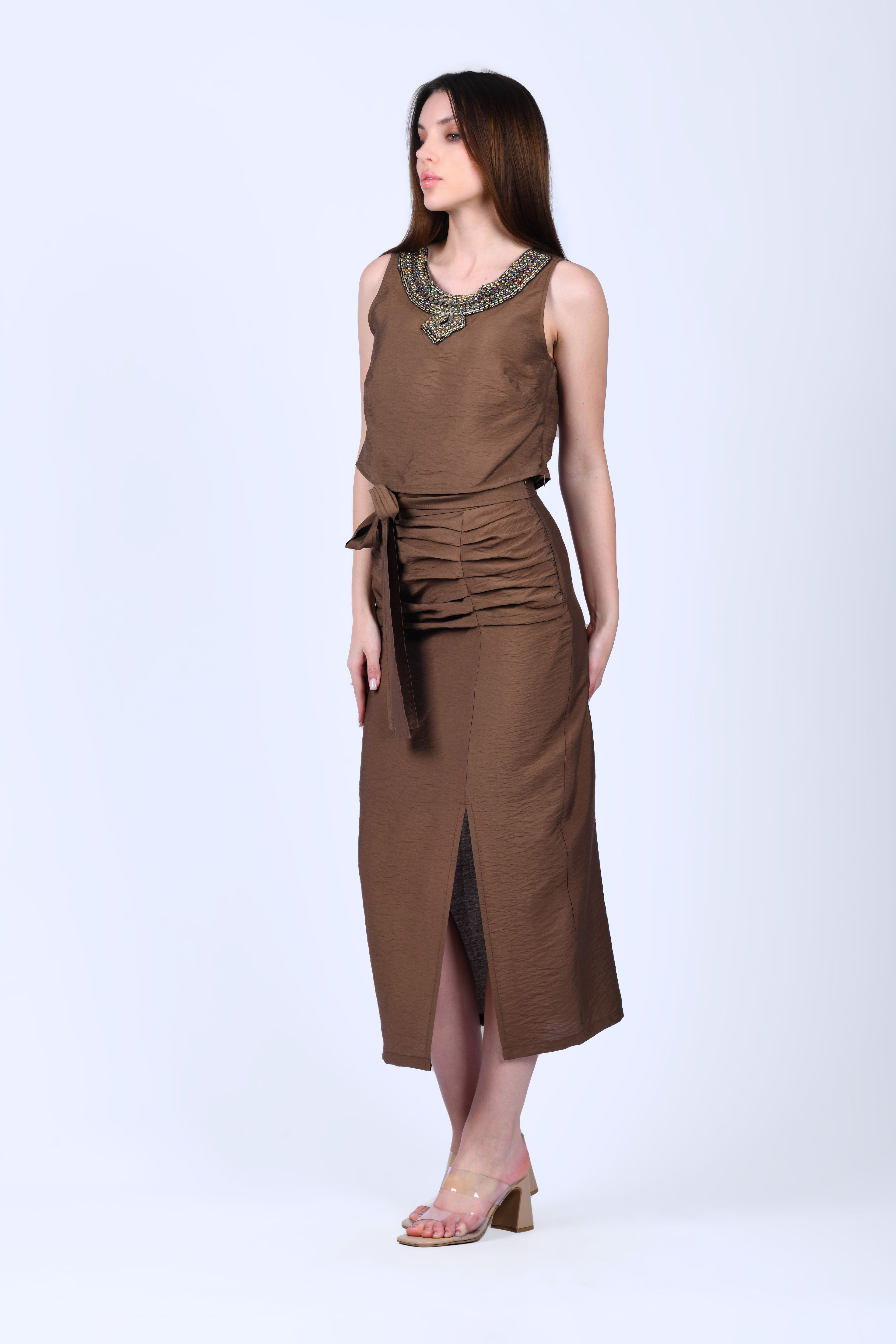 Kahve Yakası Nakışlı Crop Bluz - QB186