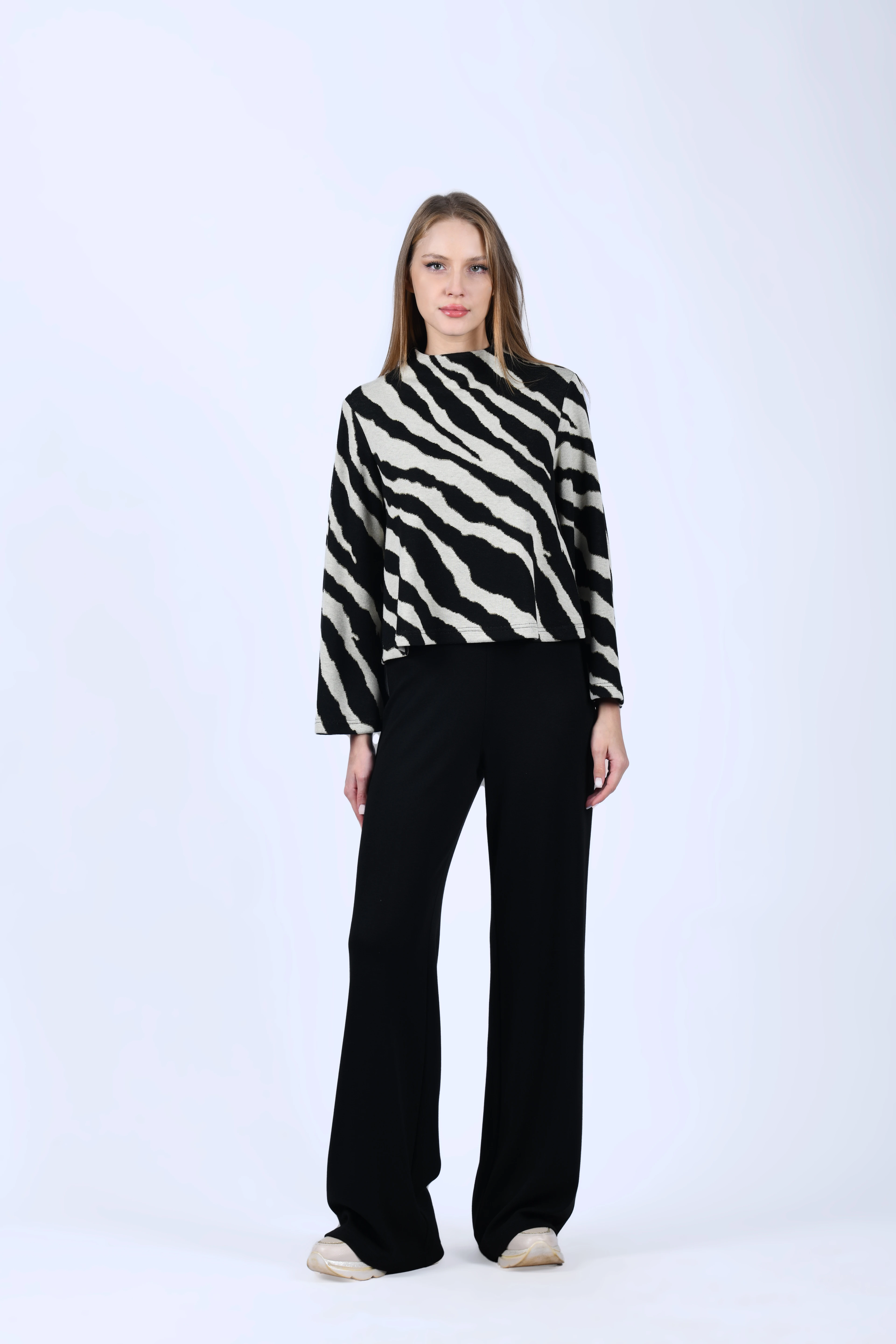 Siyah Crop Kesim Triko Bluz - QB200