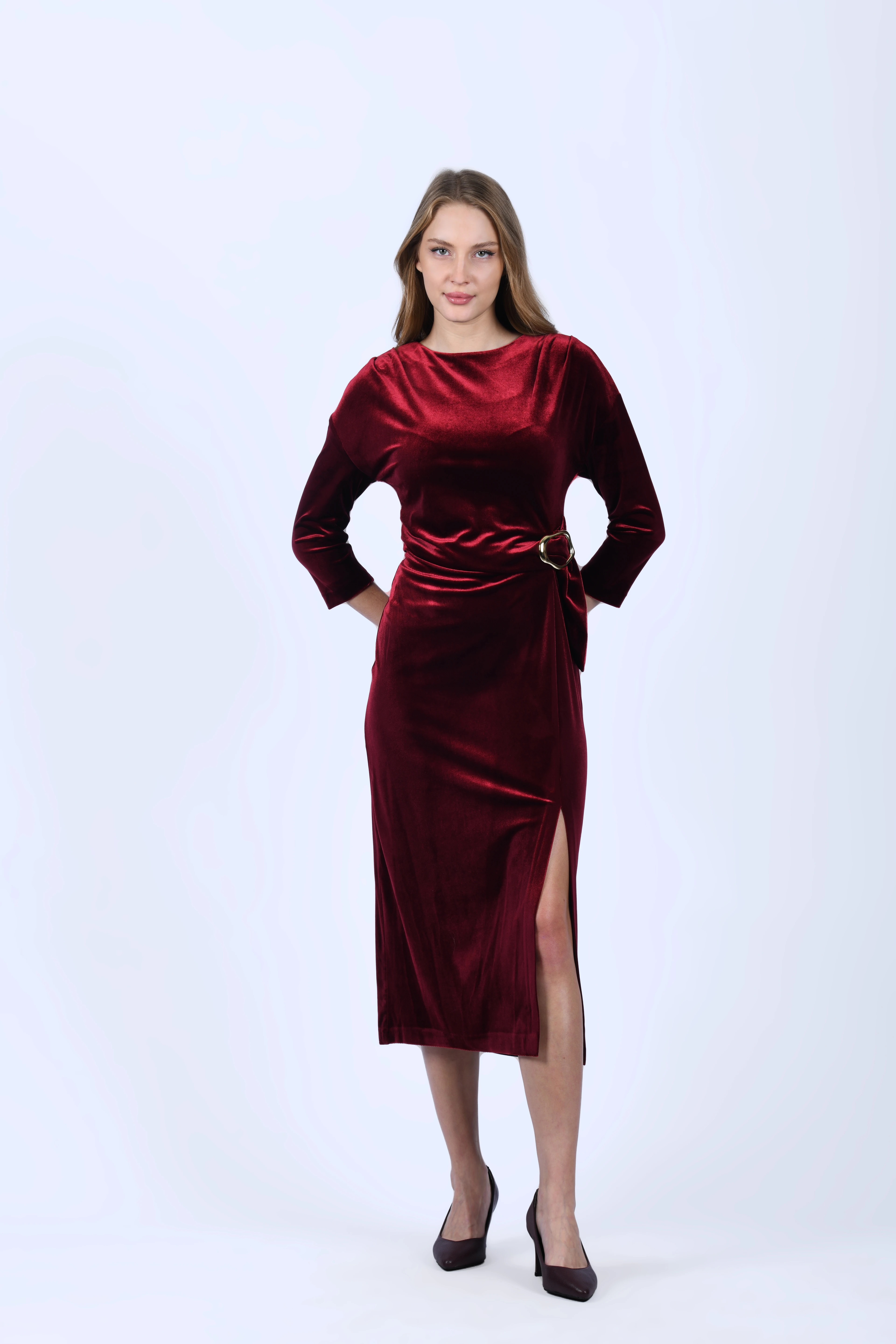 Bordo Toka Detaylı Yırtmaçlı Kadife Elbise - QE397