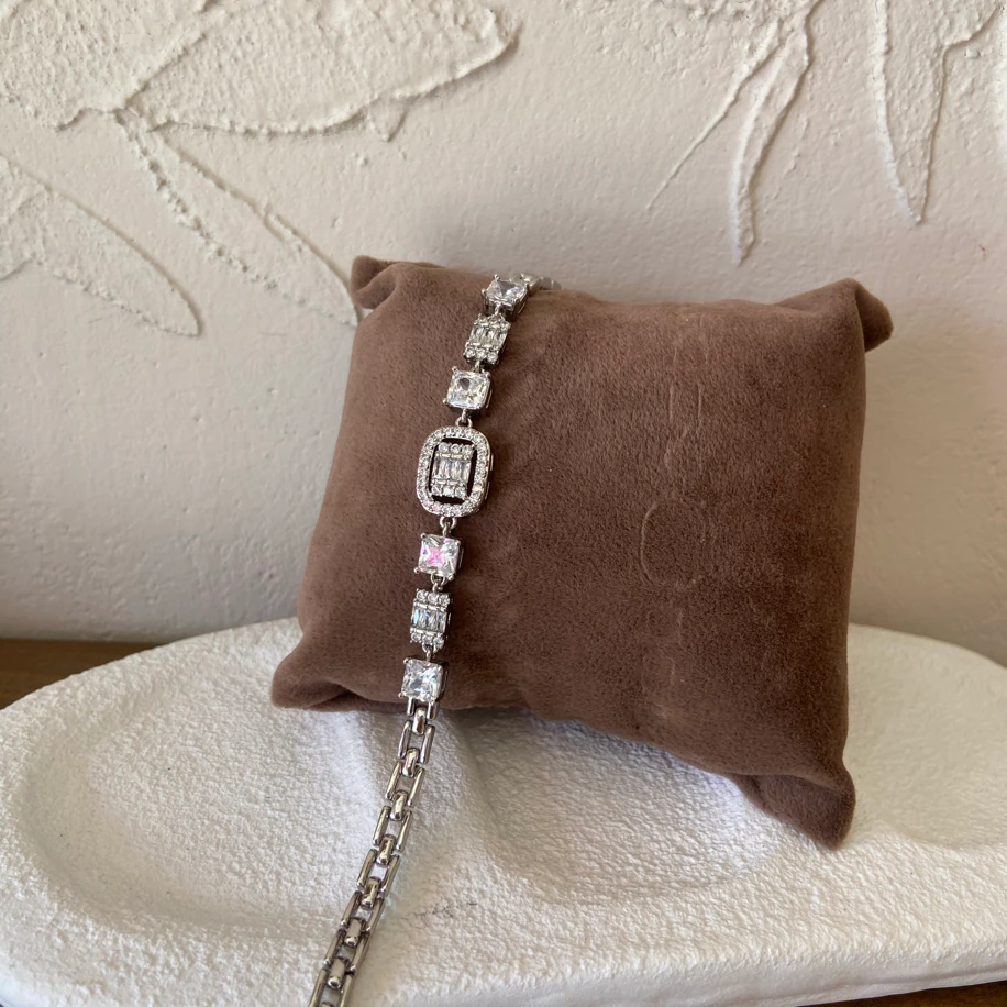 Özel Seri Zirkon Taşlı Bileklik