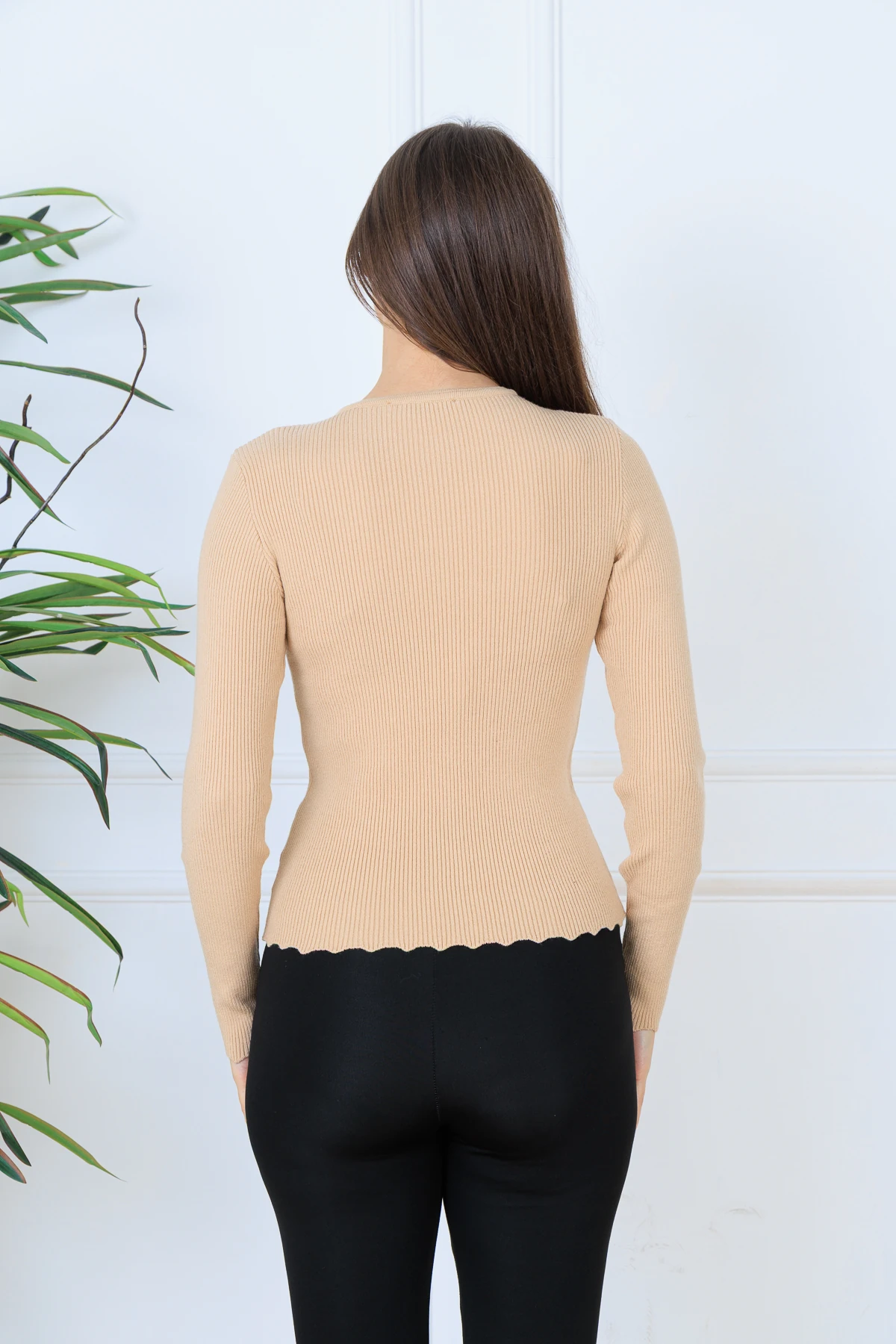 DÜĞME DETAYLI TRİKO