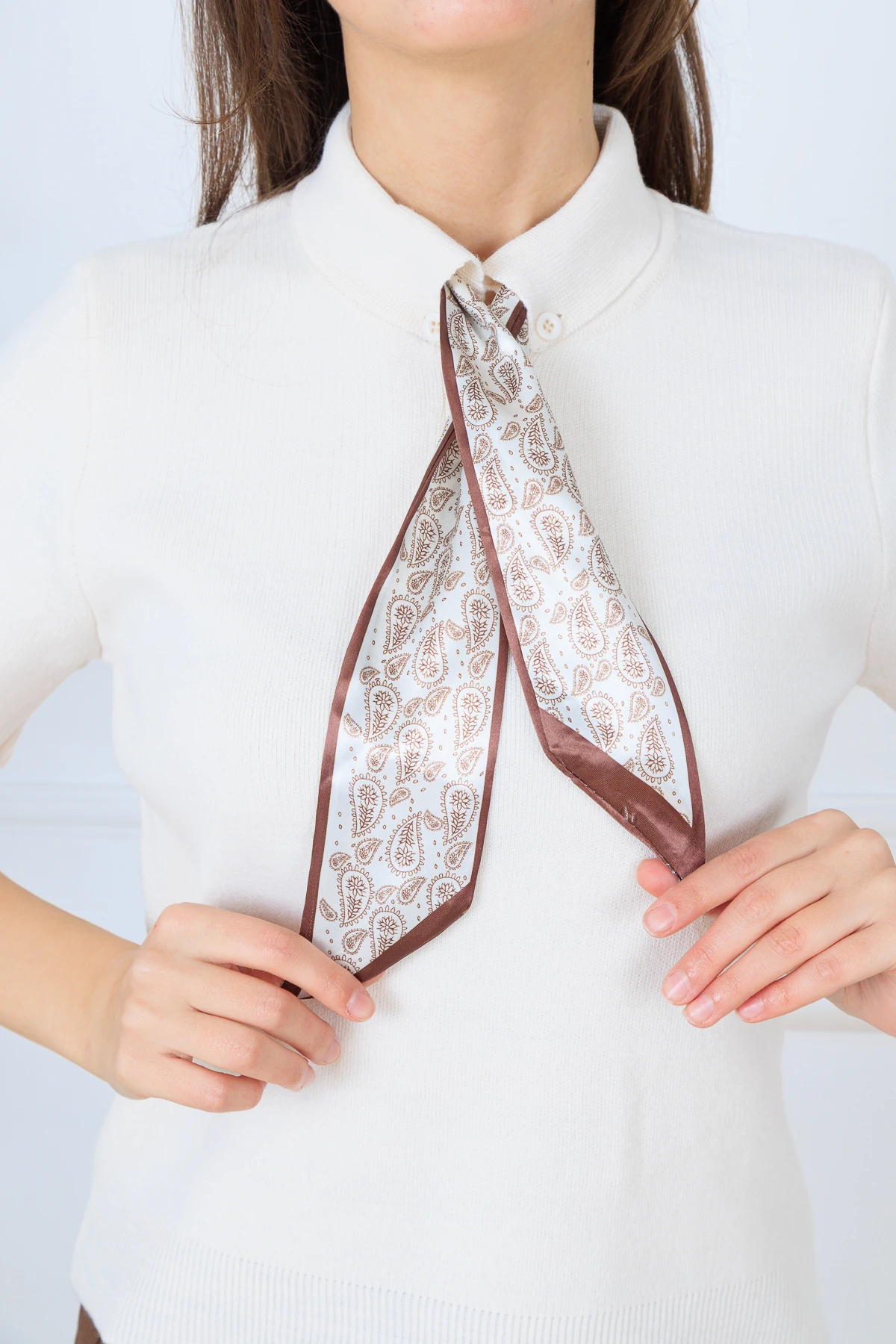 CPSL2653 ŞAL DETAY YAKALI KISA KOL TRİKO 