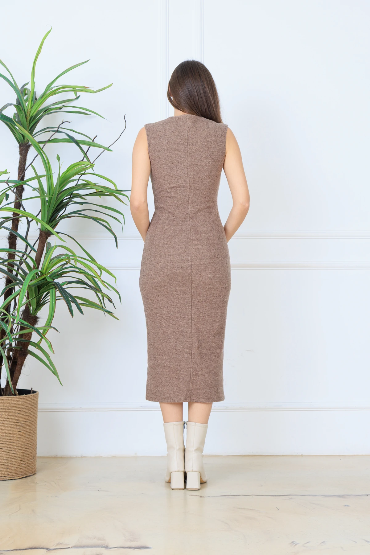 CPSL4722 YELEK DETAYLI DÜĞME GÖRÜNÜMLÜ KOLSUZ MİDİBOY ELBİSE