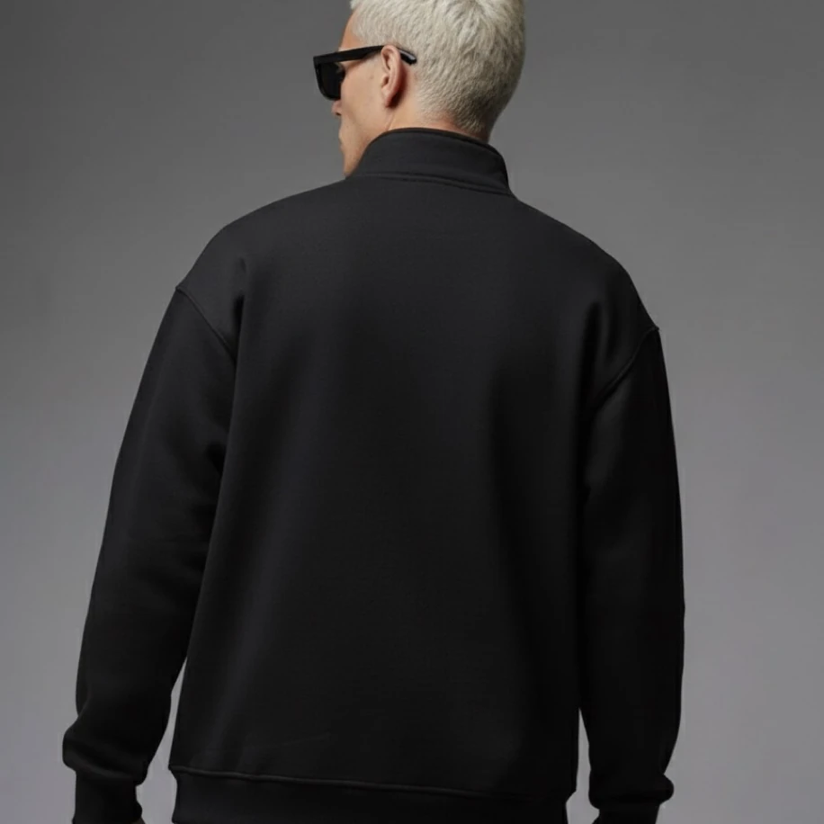 UNISEX SİYAH ÖN YAZILI YARI FERMUARLI OVERSİZE SWEATSHİRT