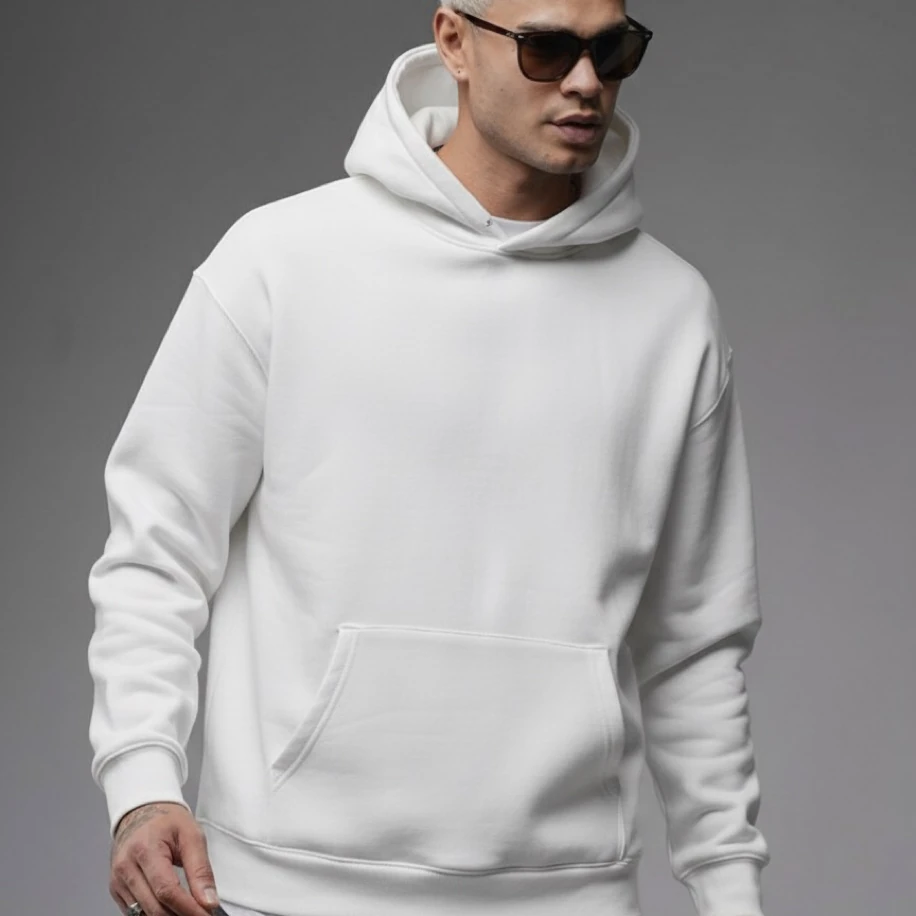 UNISEX BEYAZ SIRT TASARIMLI NAKIŞ İŞLEMELİ OVERSİZE KAPŞONLU SWEATSHİRT