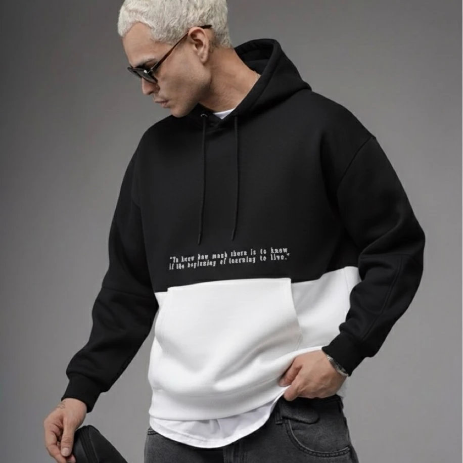 UNISEX SİYAH BEYAZ SIRT TASARIMLI NAKIŞ İŞLEMELİ OVERSİZE KAPŞONLU SWEATSHİRT