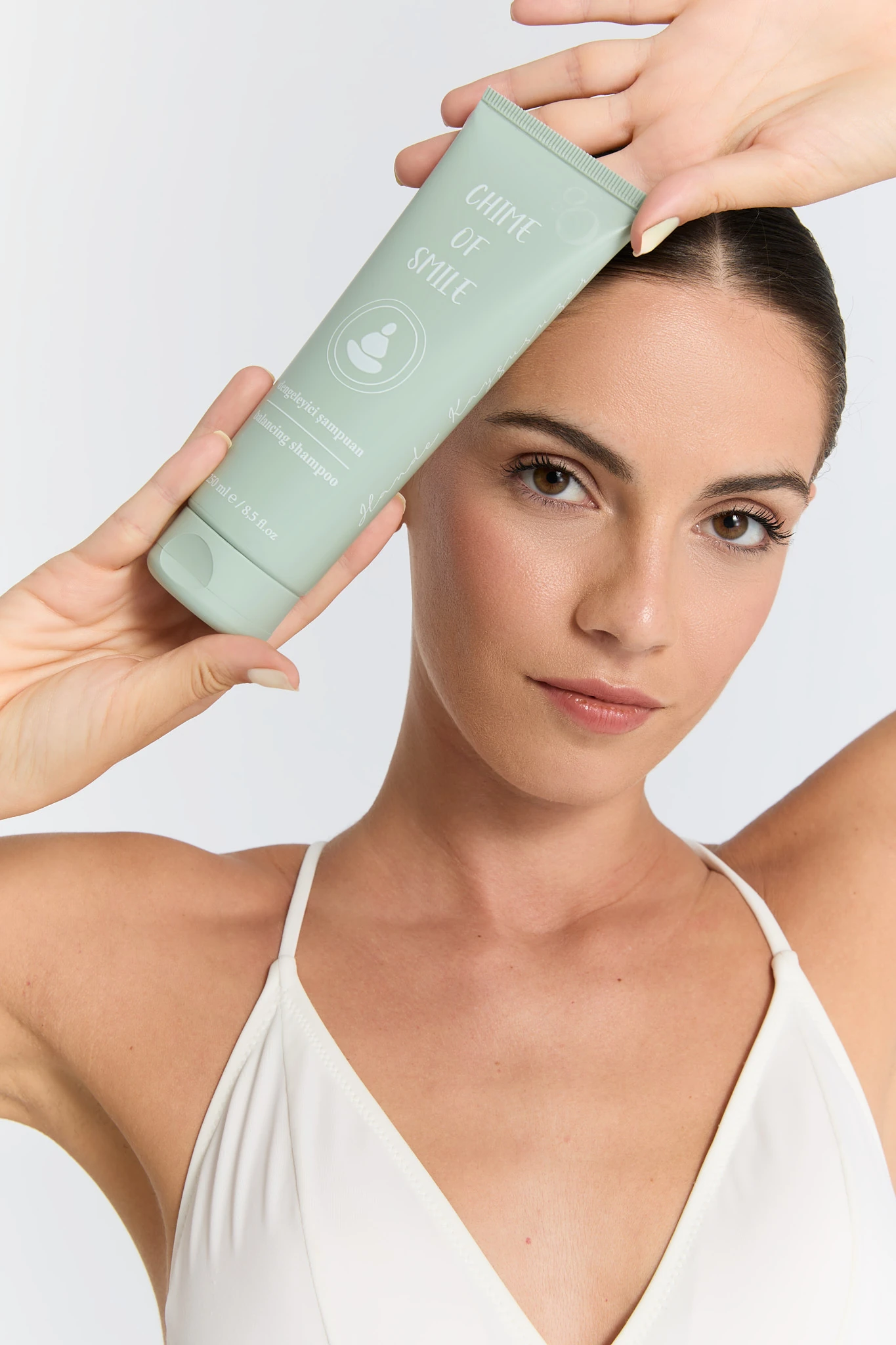 Sülfatsız Dengeleyici Şampuan –  İşlem Görmüş Saçlar İçin Uygun, Onarıcı Formül