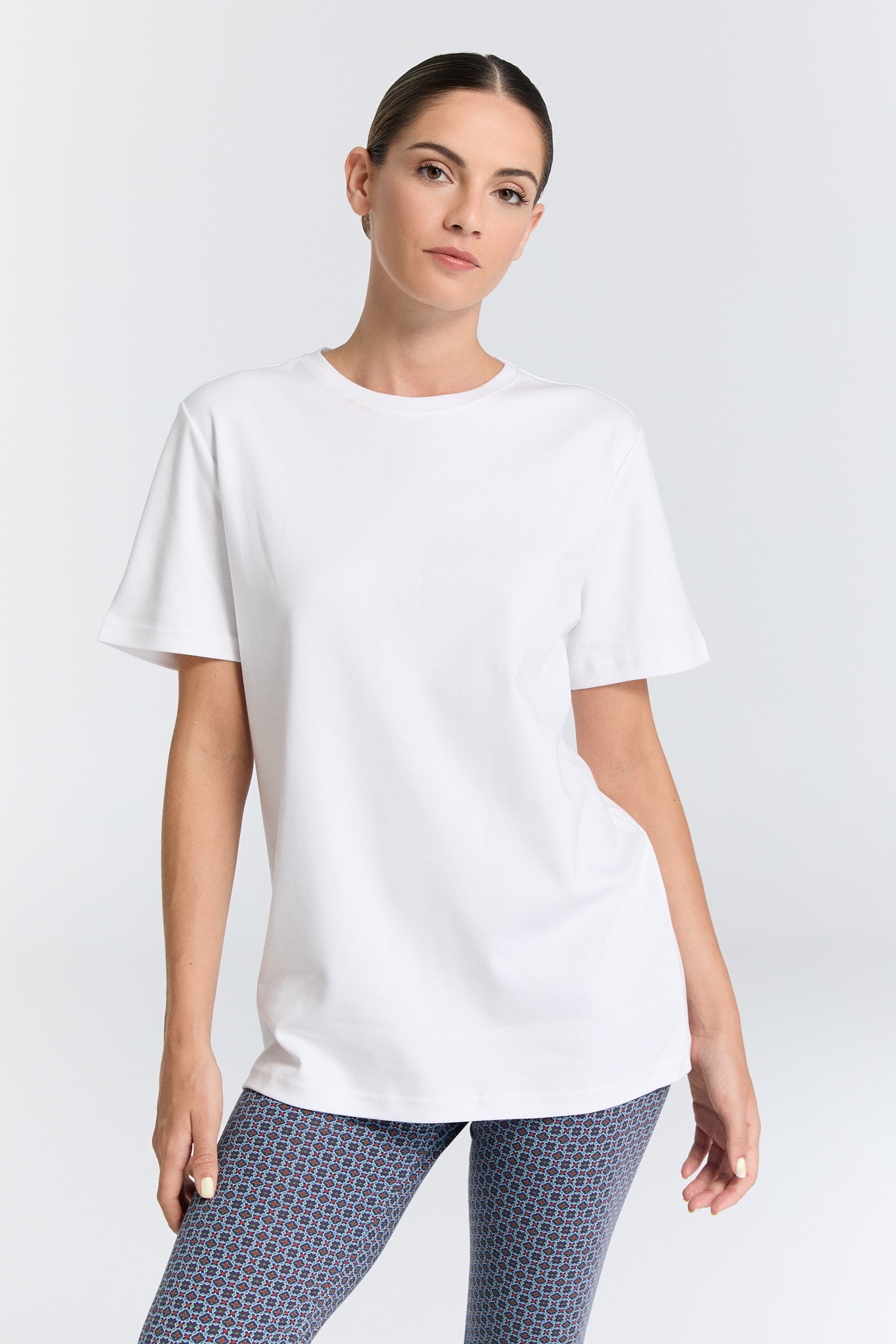 GUNA Unisex T-Shirt – %100 Organik Konfor, Zamansız Stil