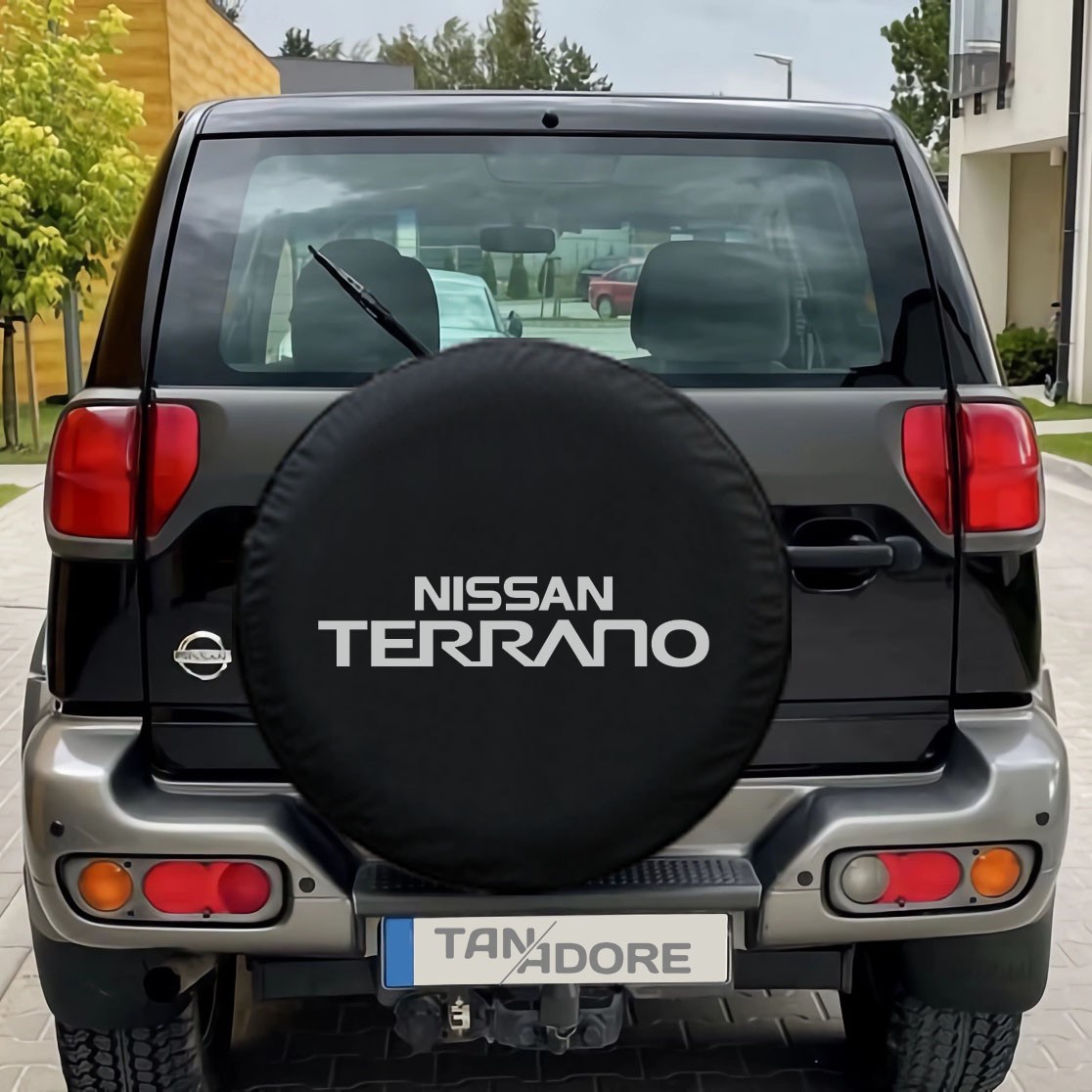 Чехол на запасное колесо с логотипом Nissan Terrano