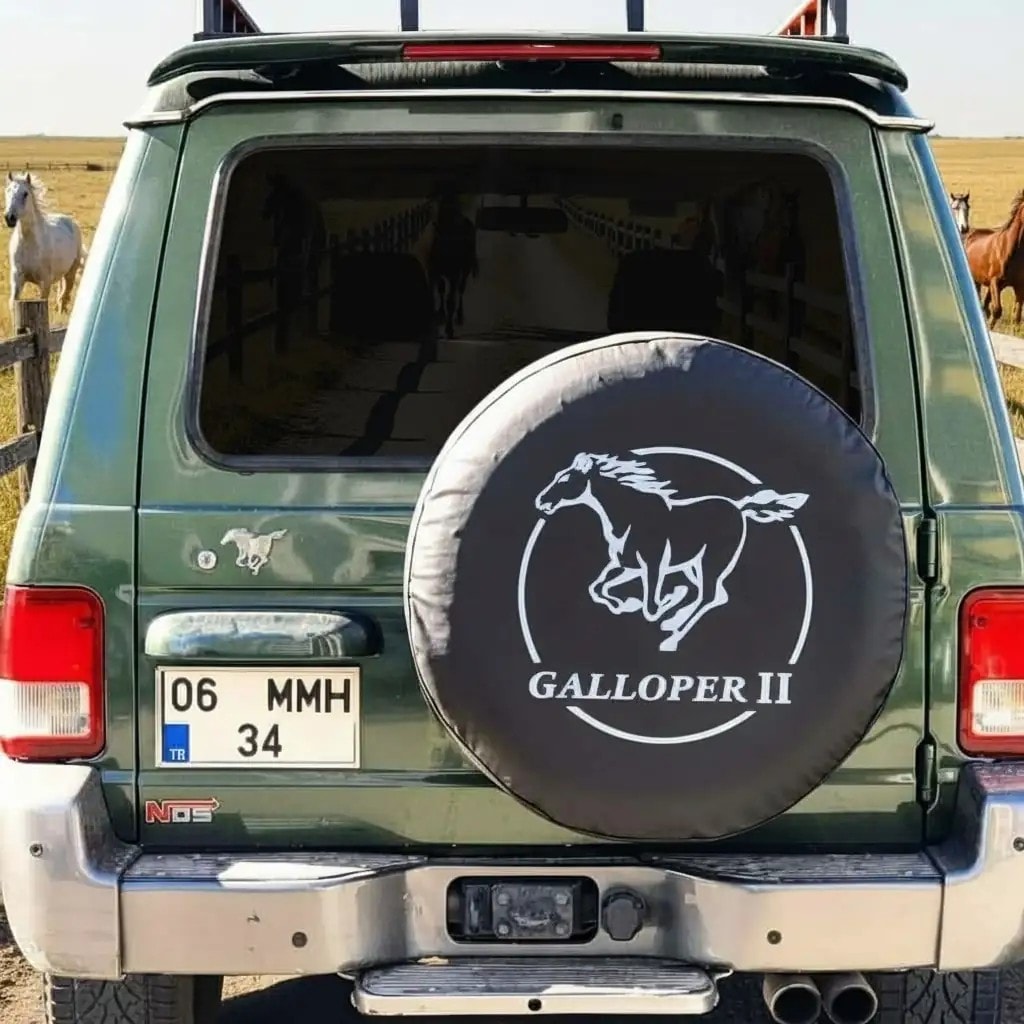 Чехол на запасное колесо с логотипом Hyundai Galloper