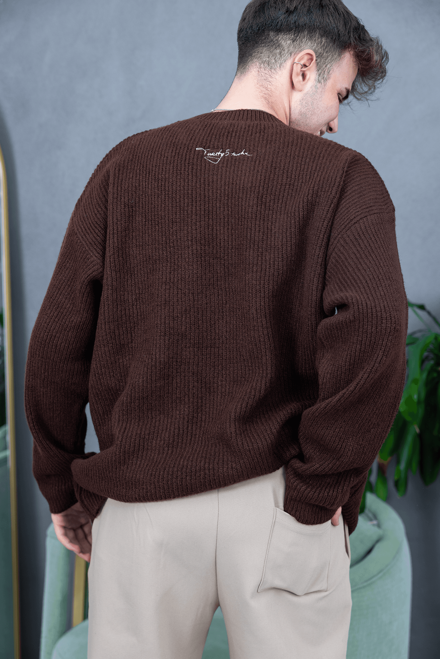 Örgü Nakış Detaylı Sweatshirt