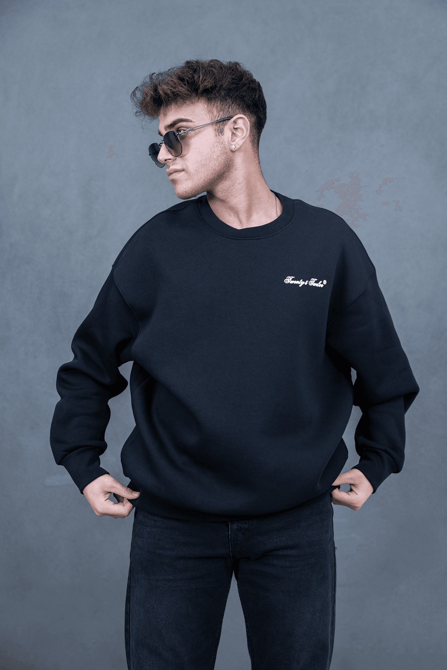 Premium Kumaş Gramajlı Nakış İşleme Sweatshirt - Siyah