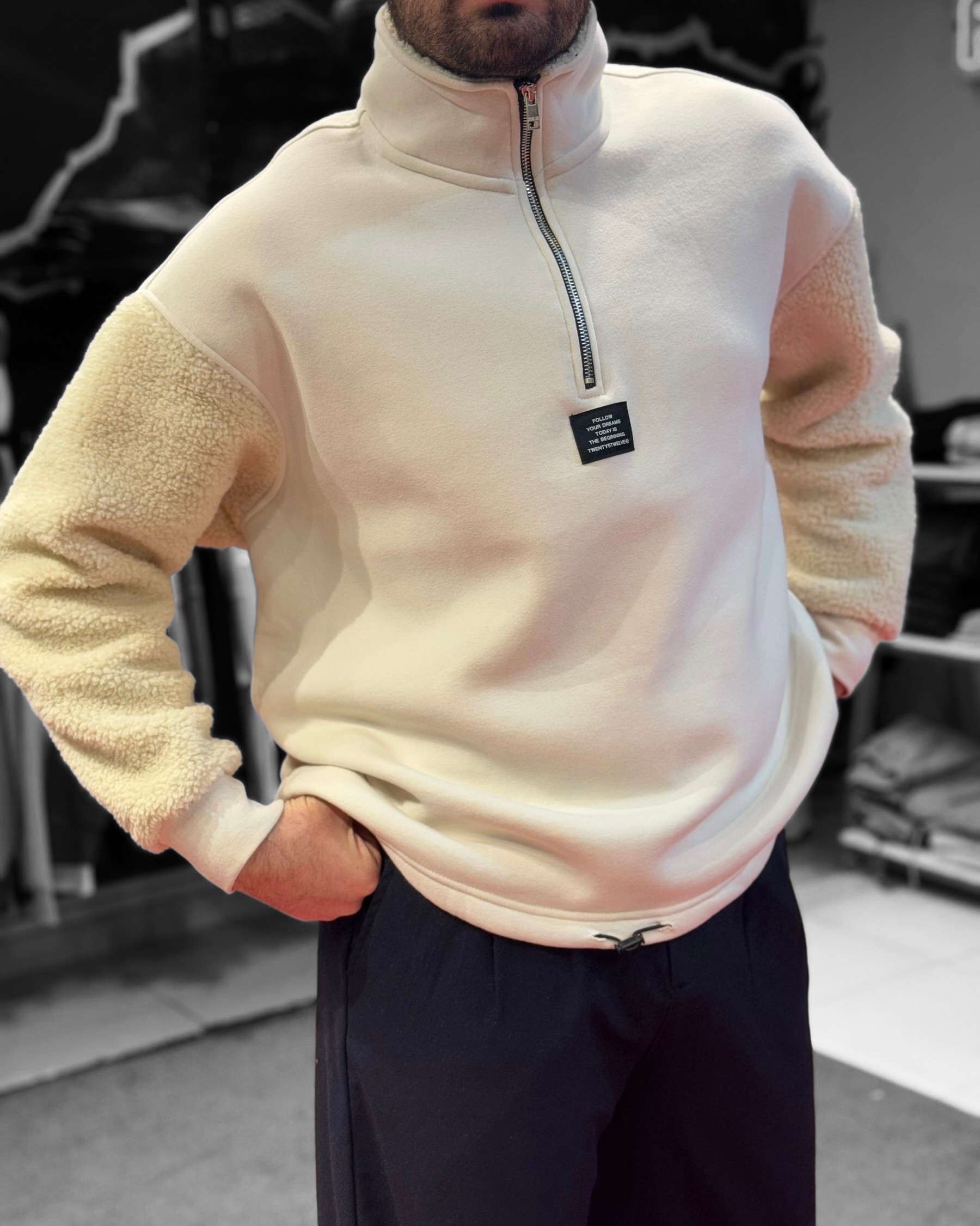 Premium Kumaş Oversize Peluş Kol Sweat - Krem