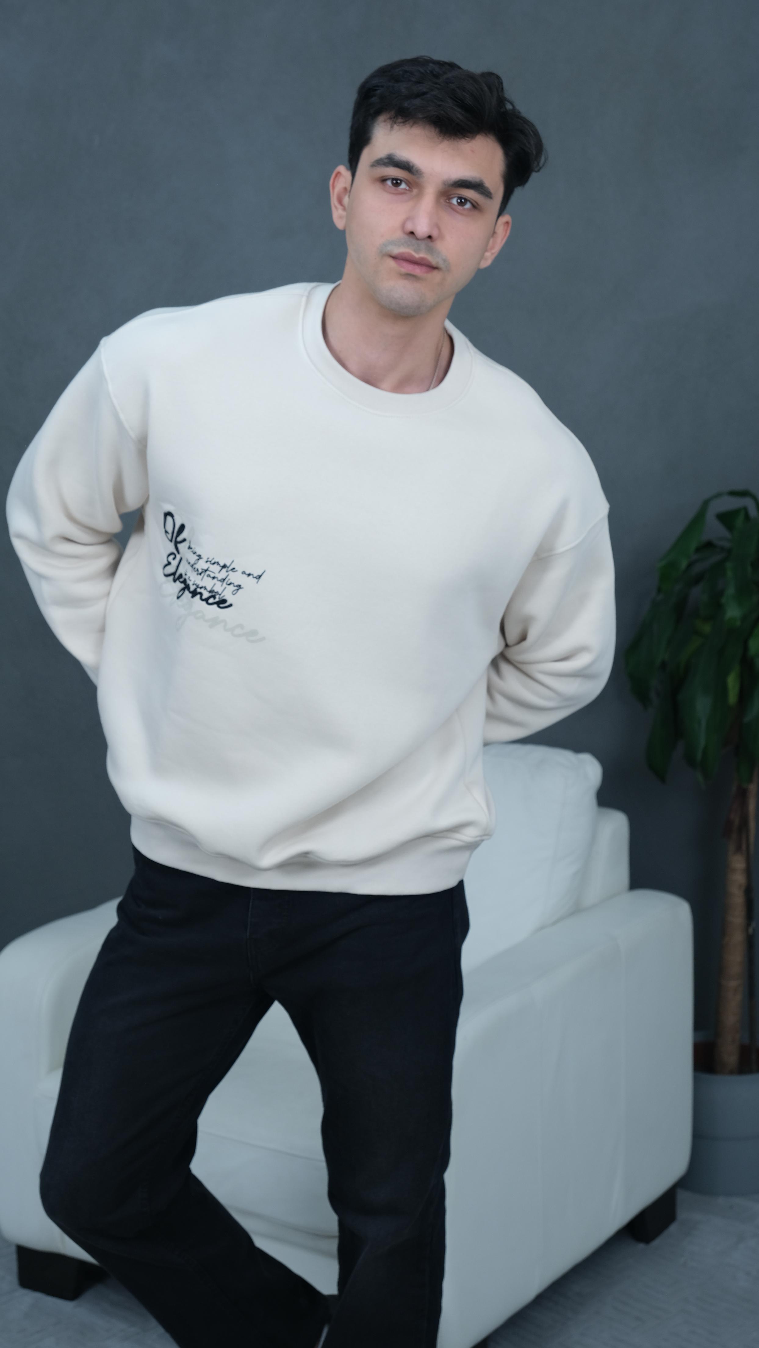 Çiçek Nakışlı Sweatshirt - Bej