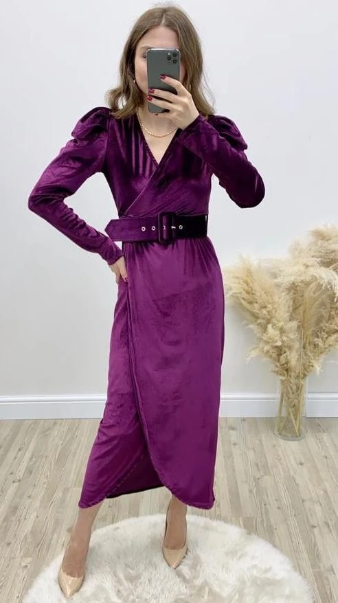 Anvelop Kesim Kemerli Kadife Elbise - Mürdüm