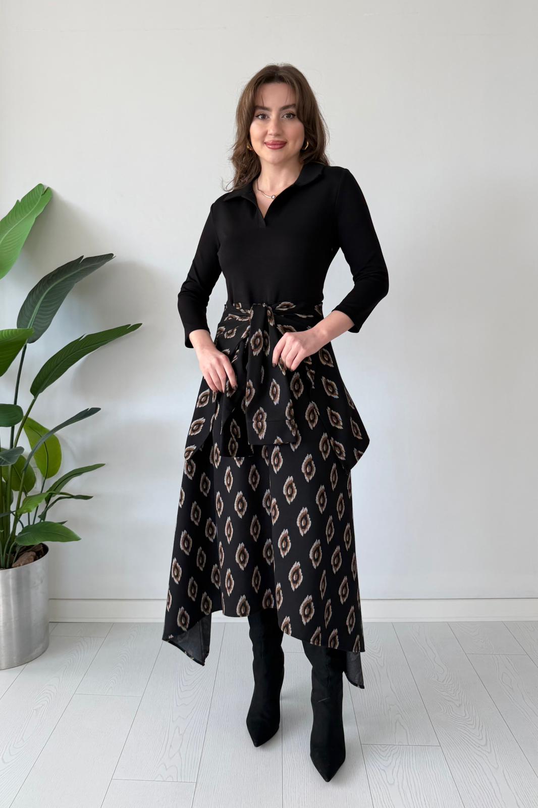 Otantik Etekli Yakalı Elbise - Siyah