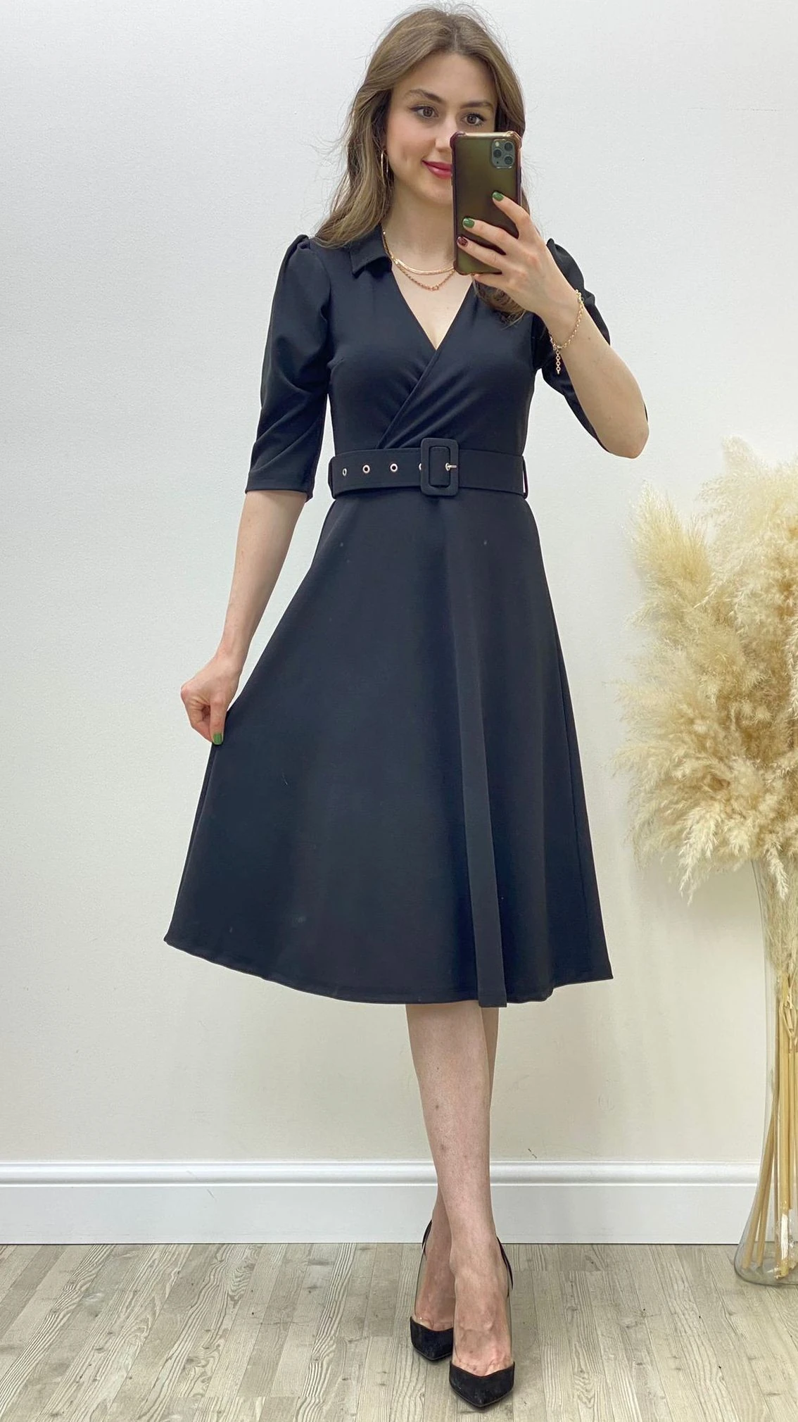 Yakalı Prenses Kol Kemerli Elbise Siyah