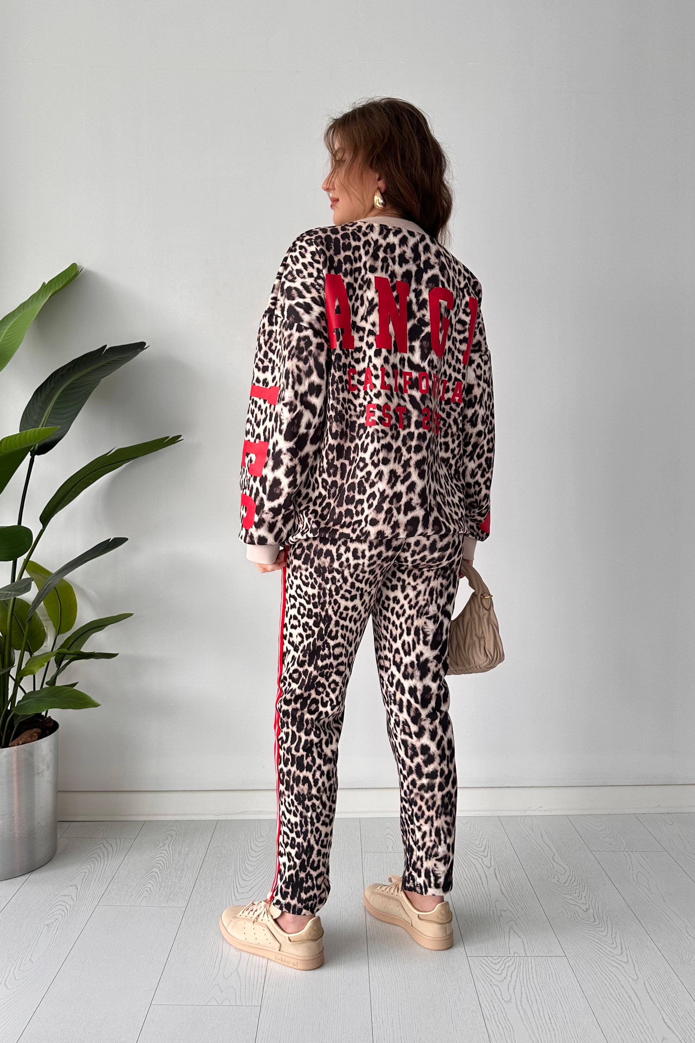 Kırmızı Şeritli Leopar Takım