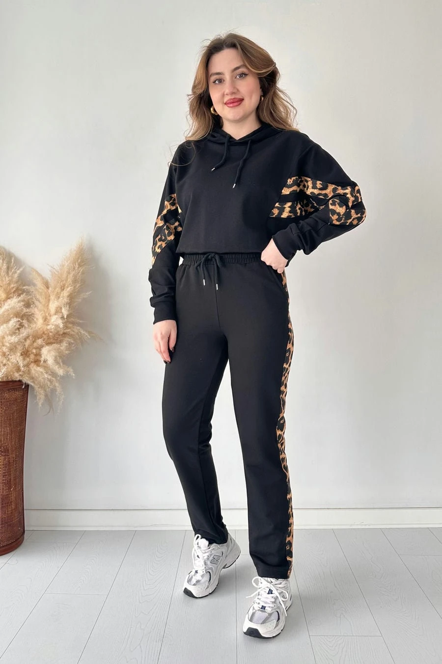 Leopar Şeritli Eşofman Takımı