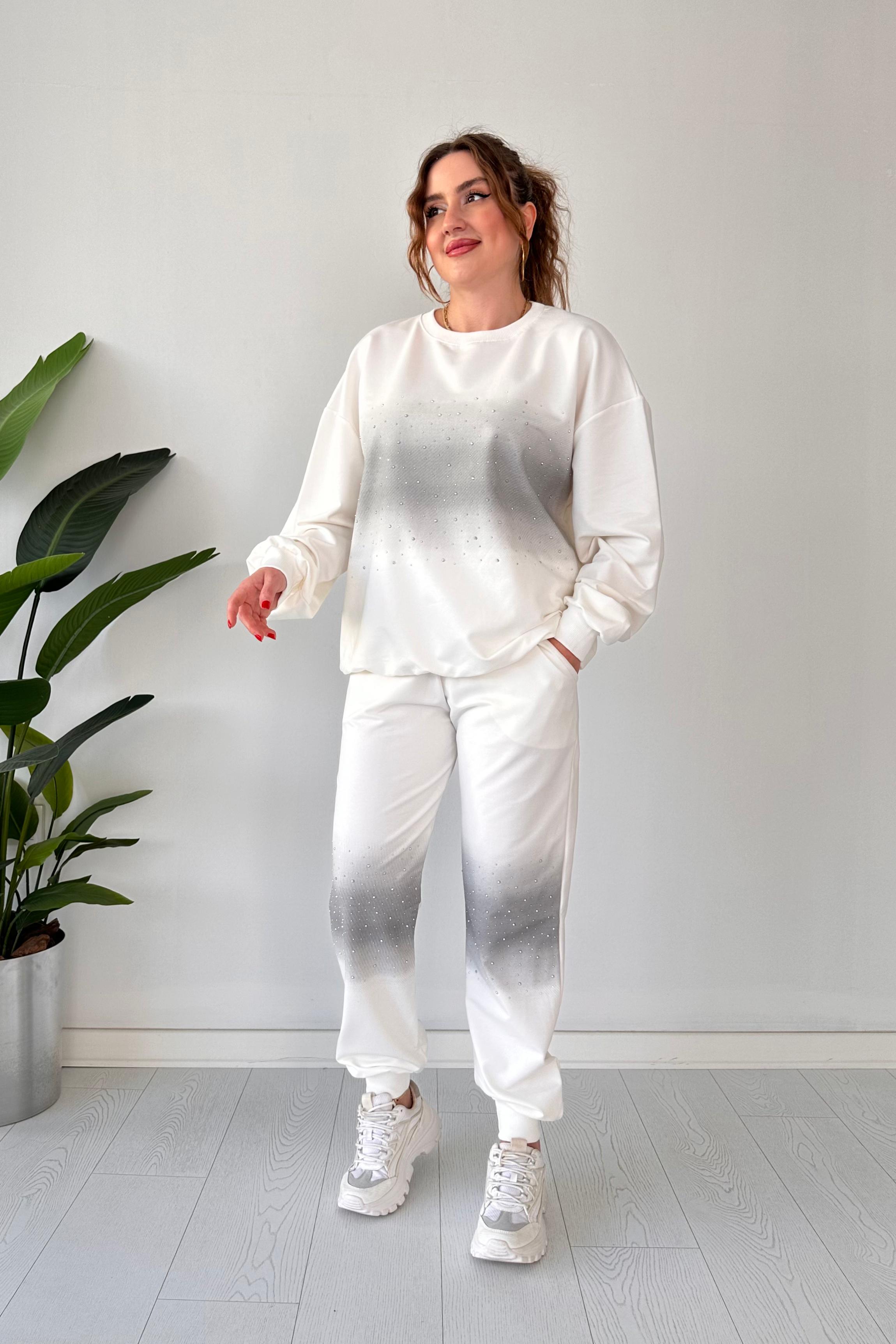 Taşlı Eşofman Takımı