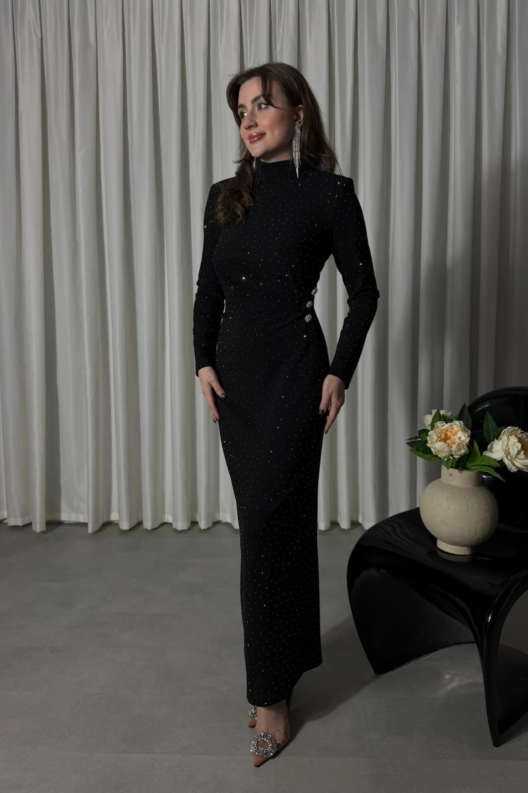 Üç Taşlı Parıltılı Krep Elbise - Siyah