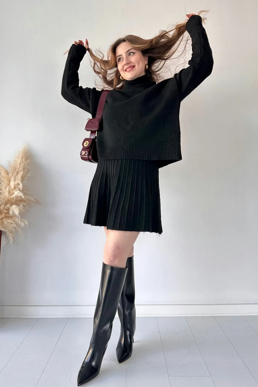 Kısa Etekli Triko Takım