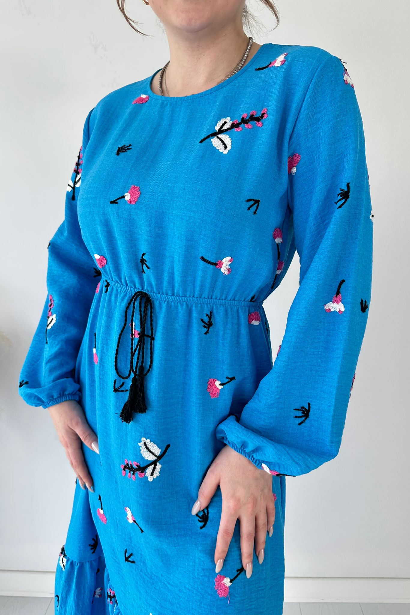 Nakışlı Bel Lastik Elbise Mavi