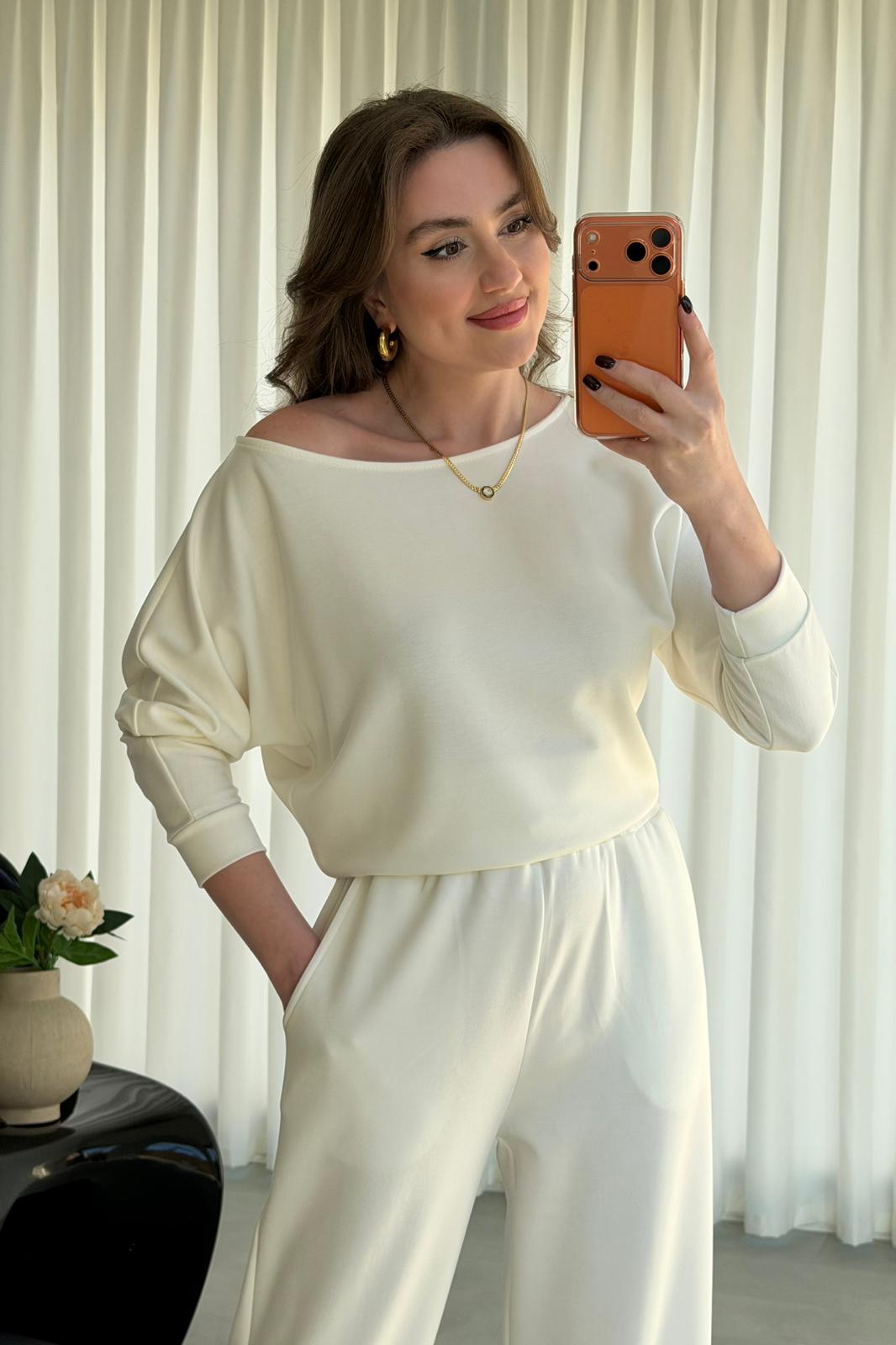 Kayık Yaka Modal Takım