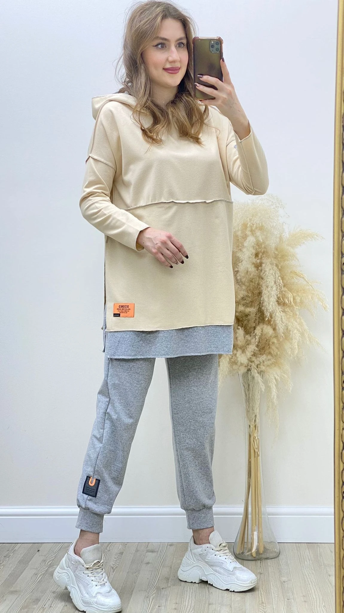 Dökümlü Eşofman Takımı Krem