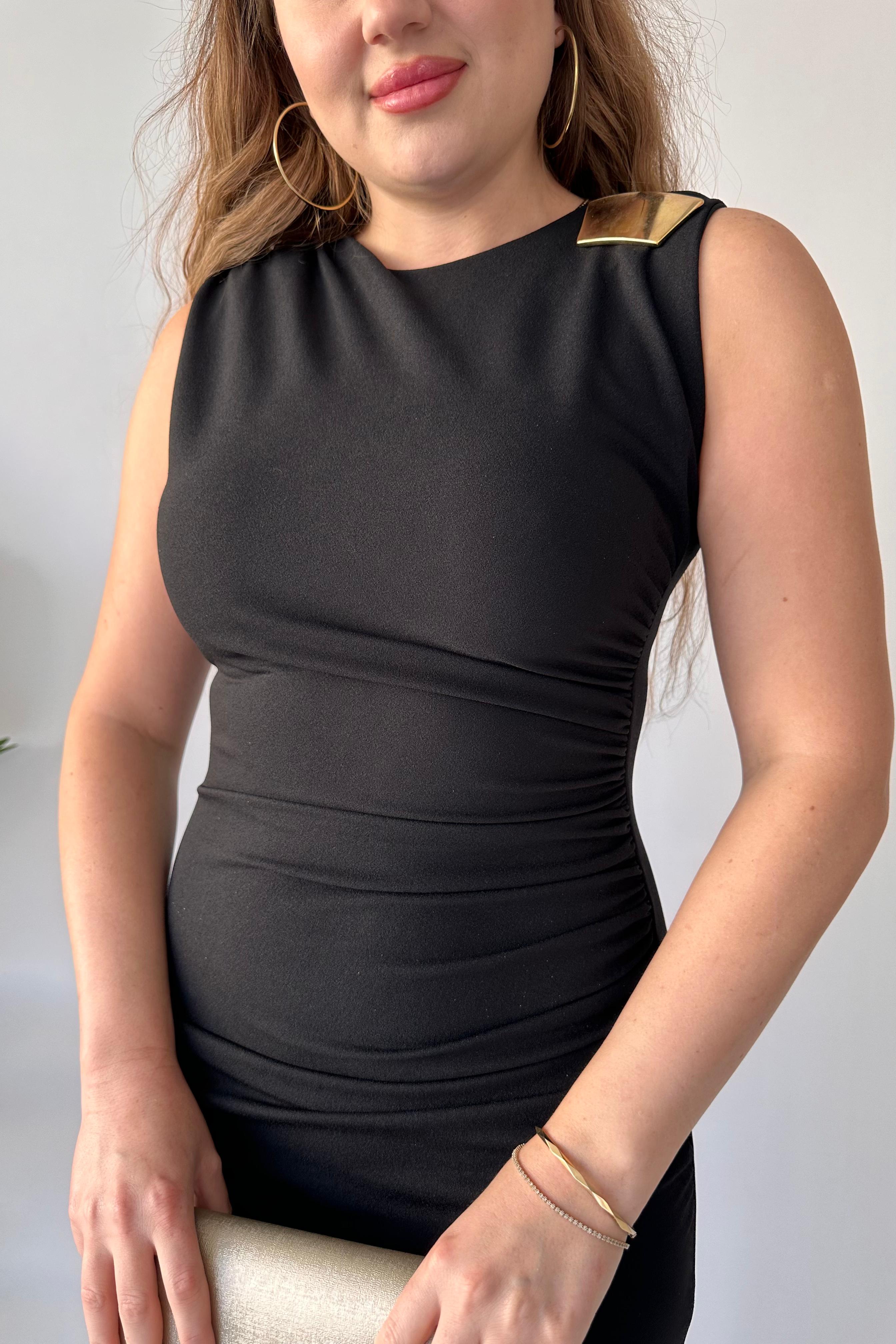 Omuz Tokalı Krep Elbise