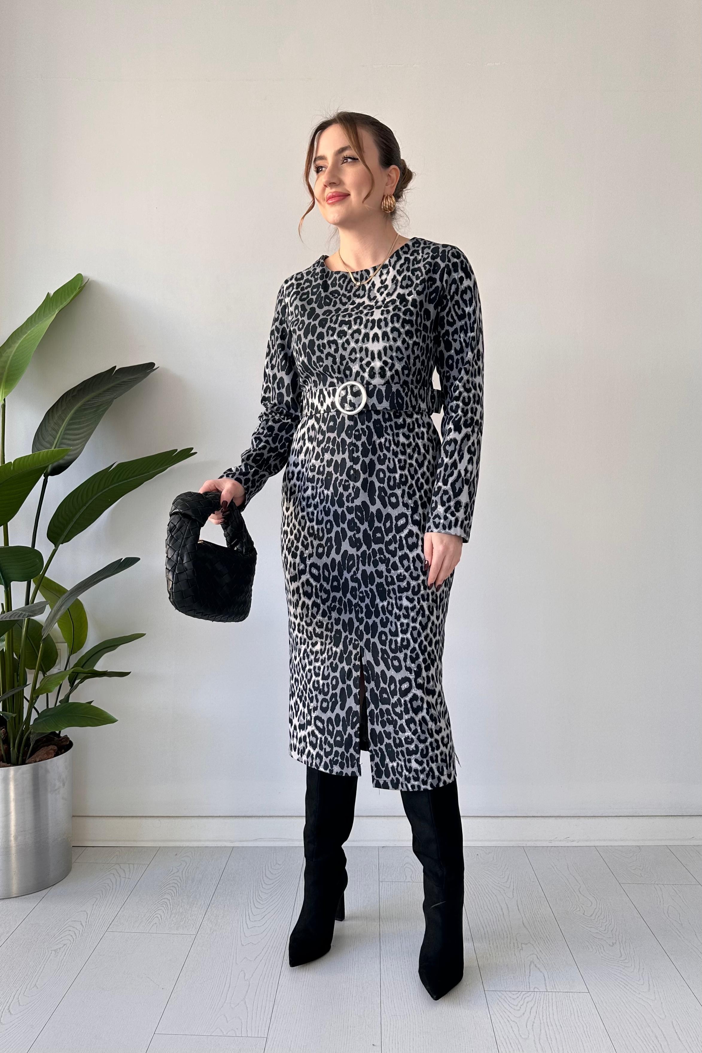 Yırtmaçlı Leopar Elbise