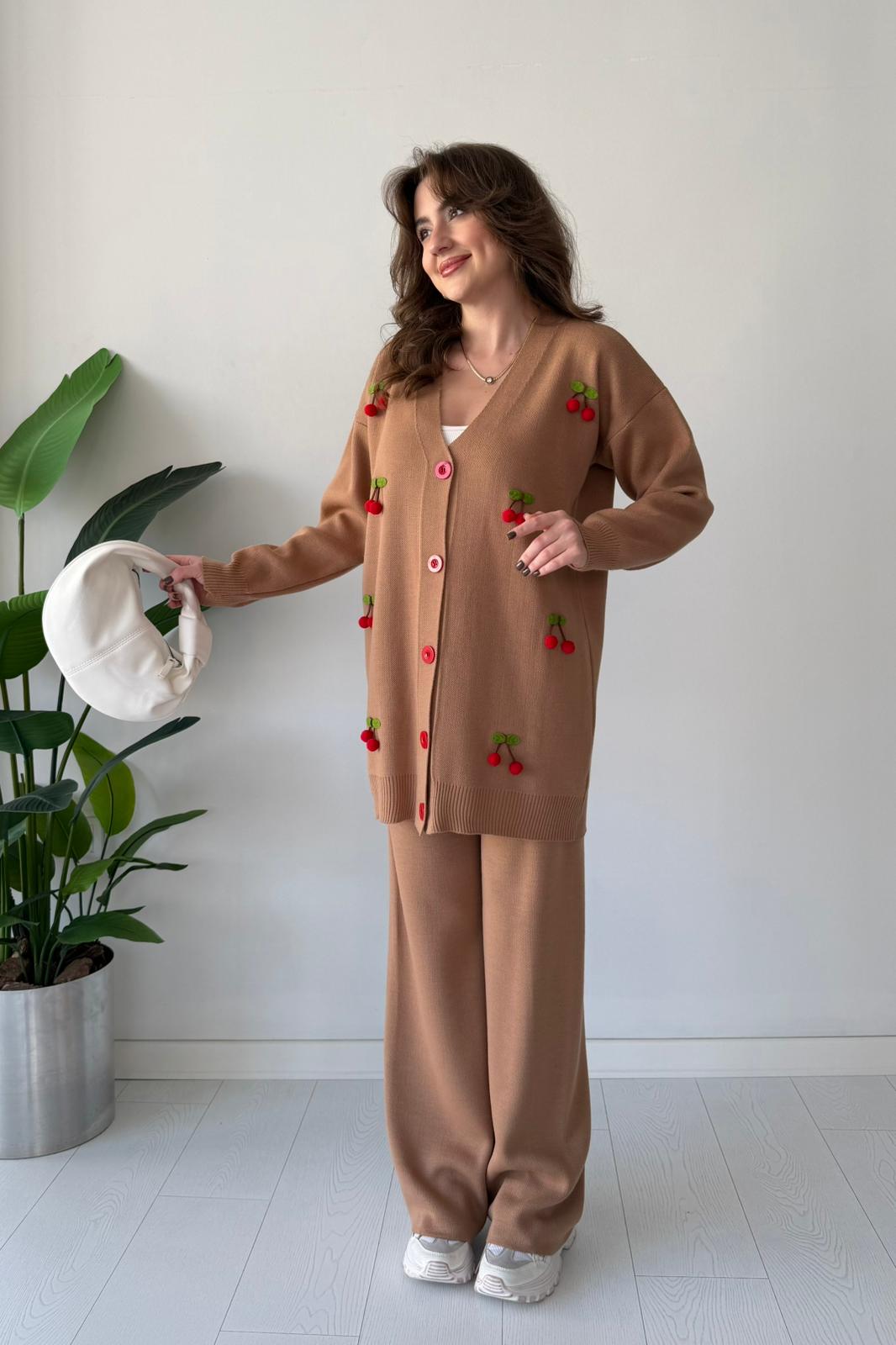 Kirazlı Triko Takım