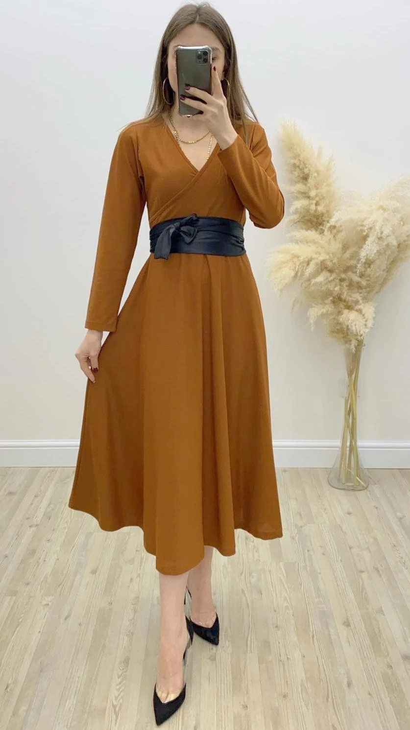 Beli Kuşaklı Uzun Kol Elbise Taba