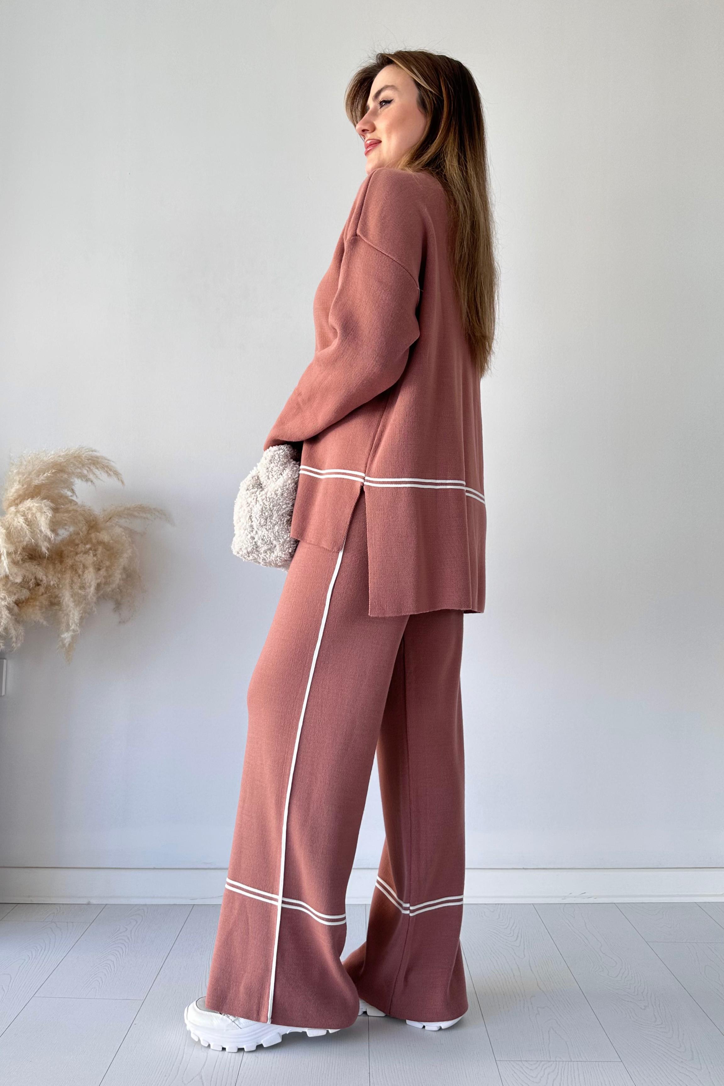 Şeritli Triko Takım