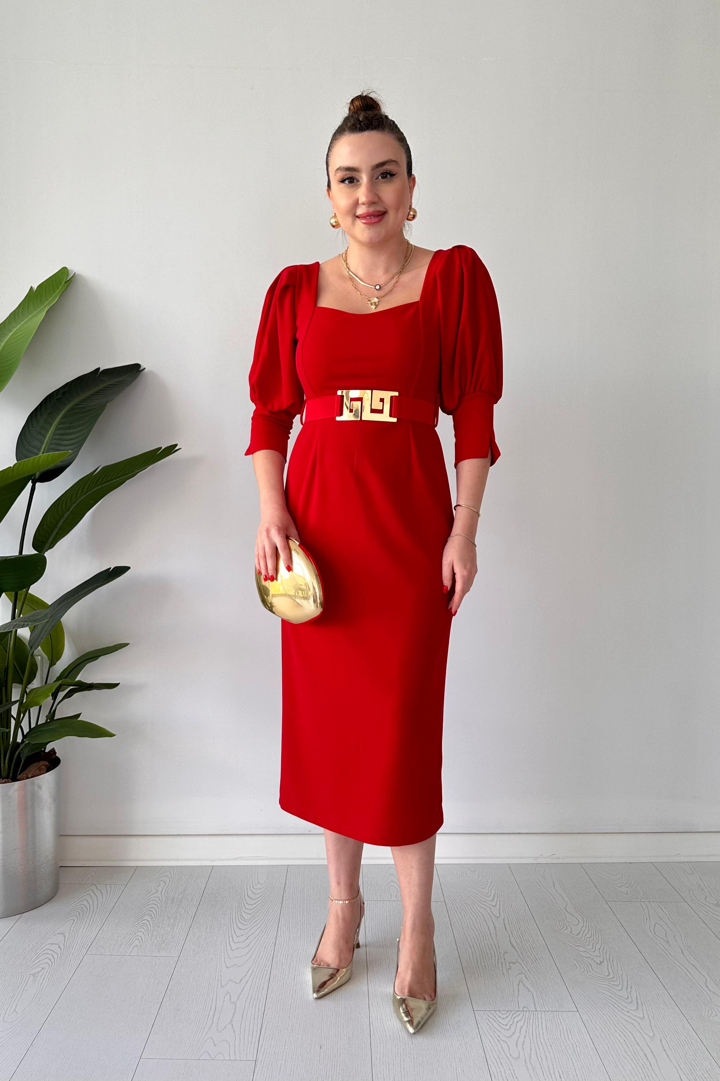 Döngü Kemer Krep Elbises