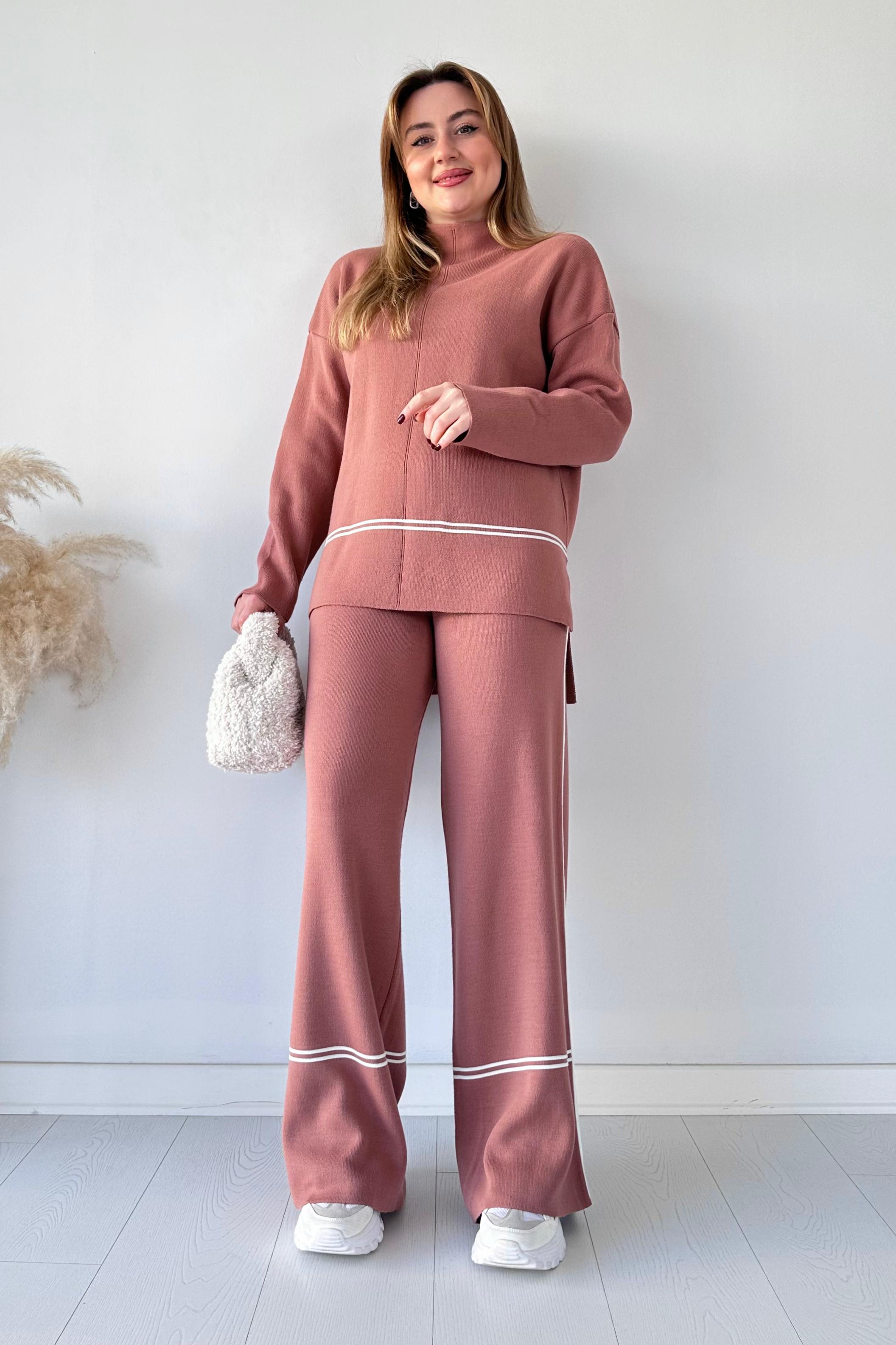 Şeritli Triko Takım