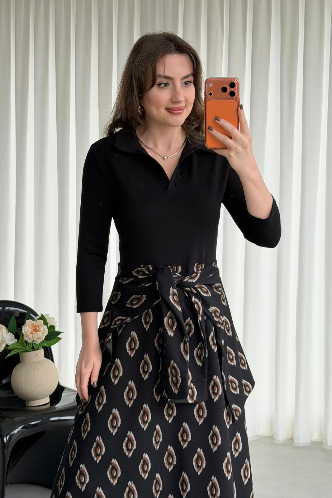 Otantik Etekli Yakalı Elbise