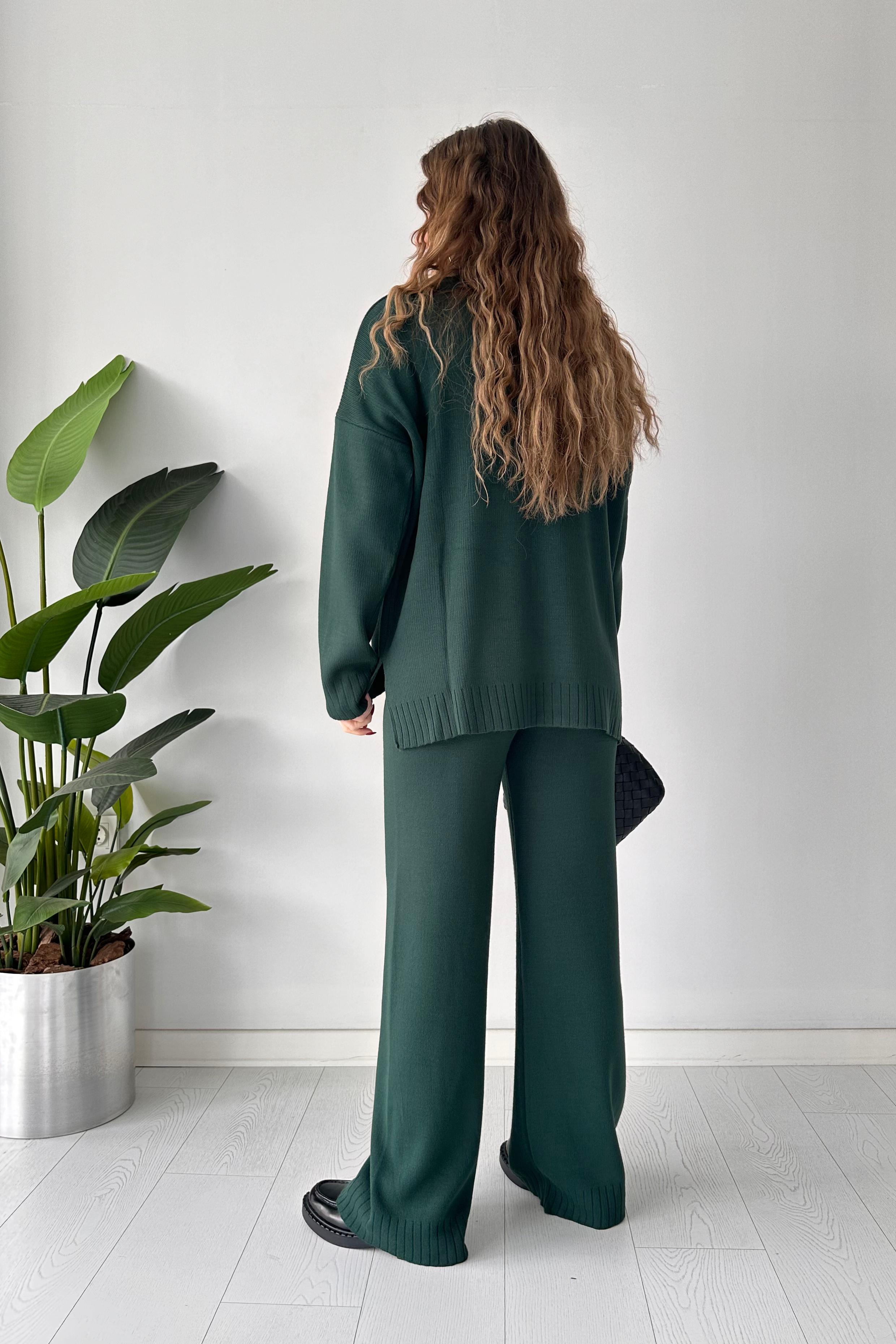 Yarım Boğazlı Triko Takım