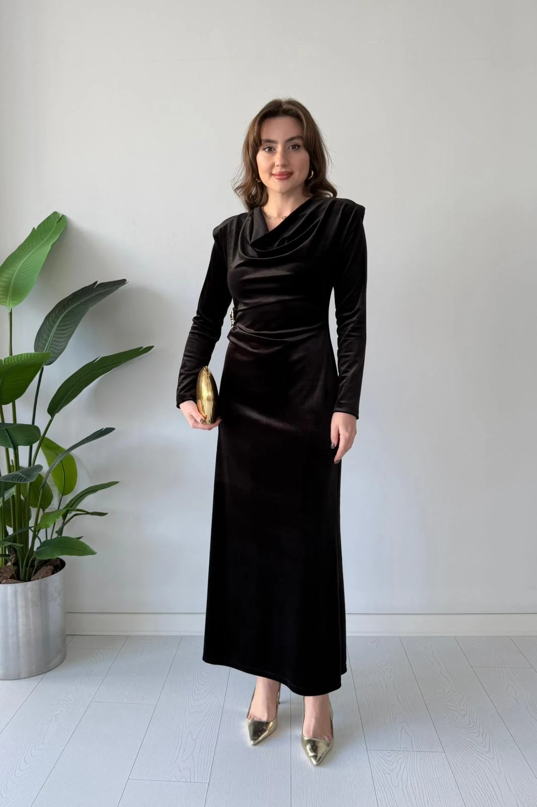 Degaje Kadife Elbise - Siyah