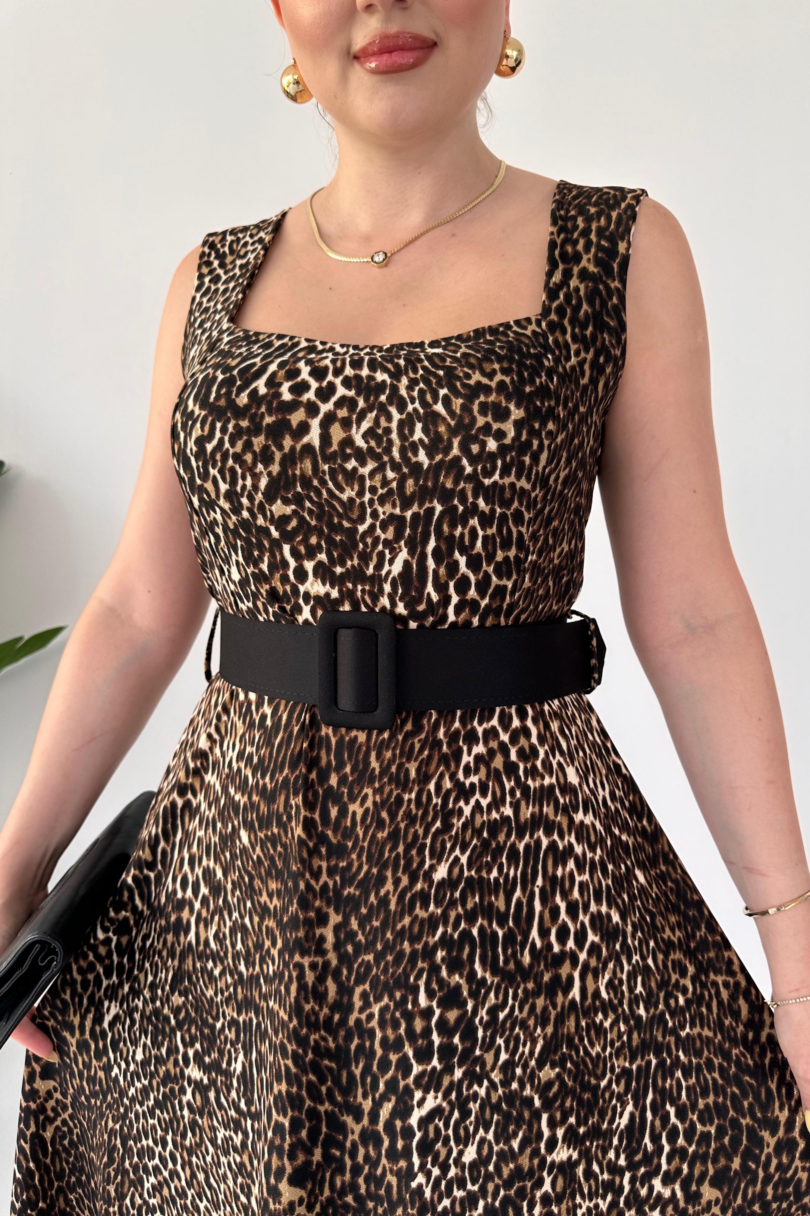 Sandık Yaka Krep Elbise