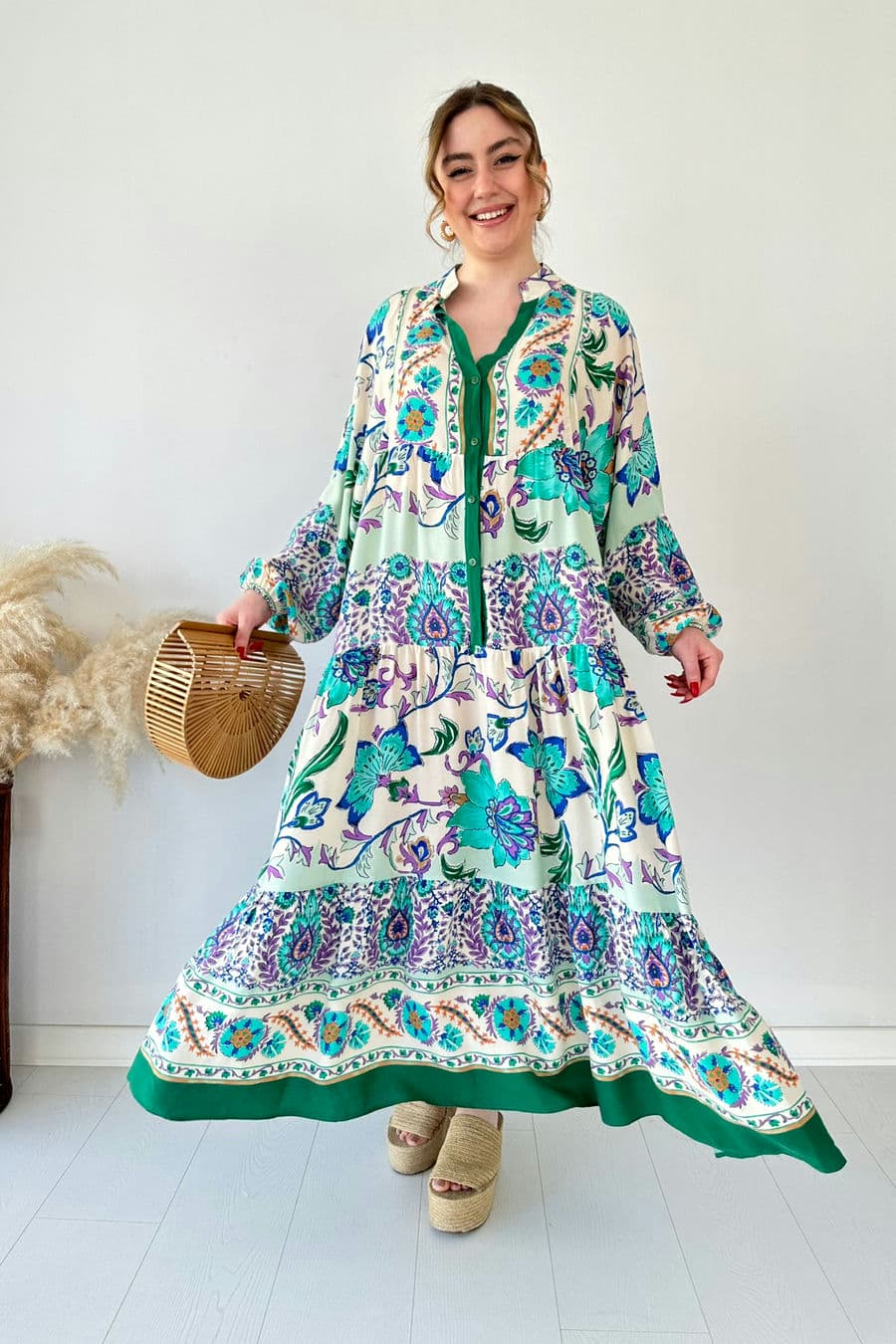 Dökümlü Karanfil Elbise