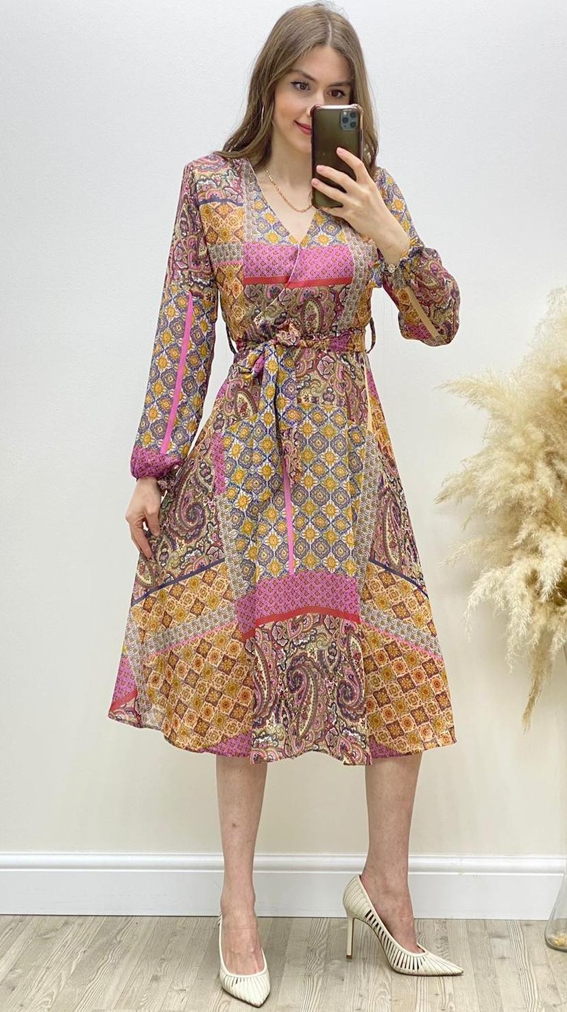 Kruvaze Yaka Kuşaklı Desenli Şifon Elbise