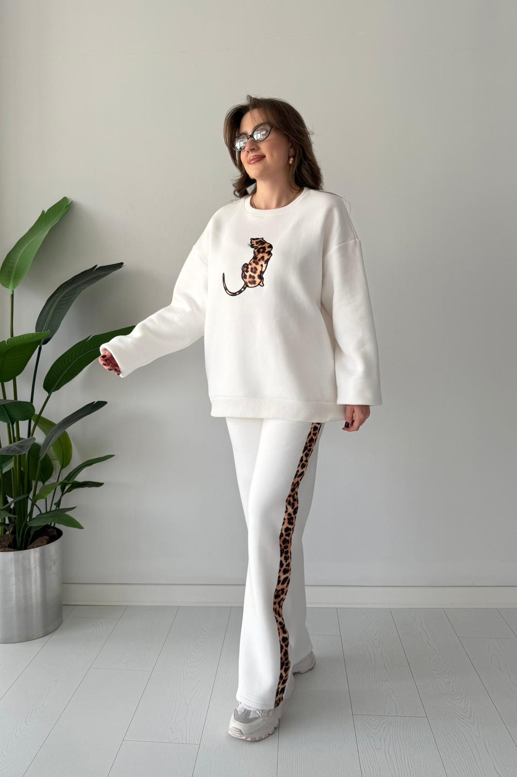 Leopar Nakışlı İçi Polar Takım