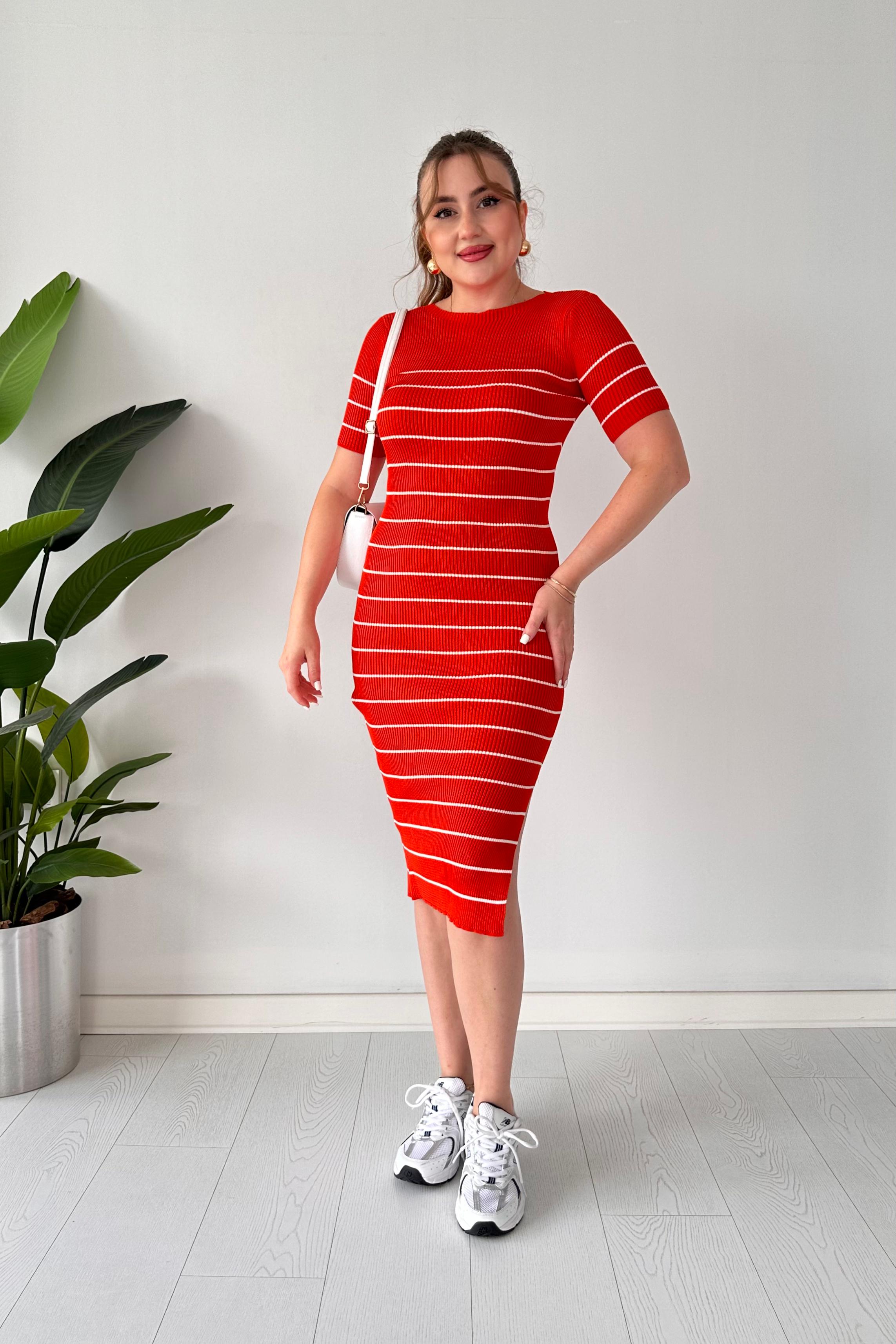 Çizgili Triko Elbise