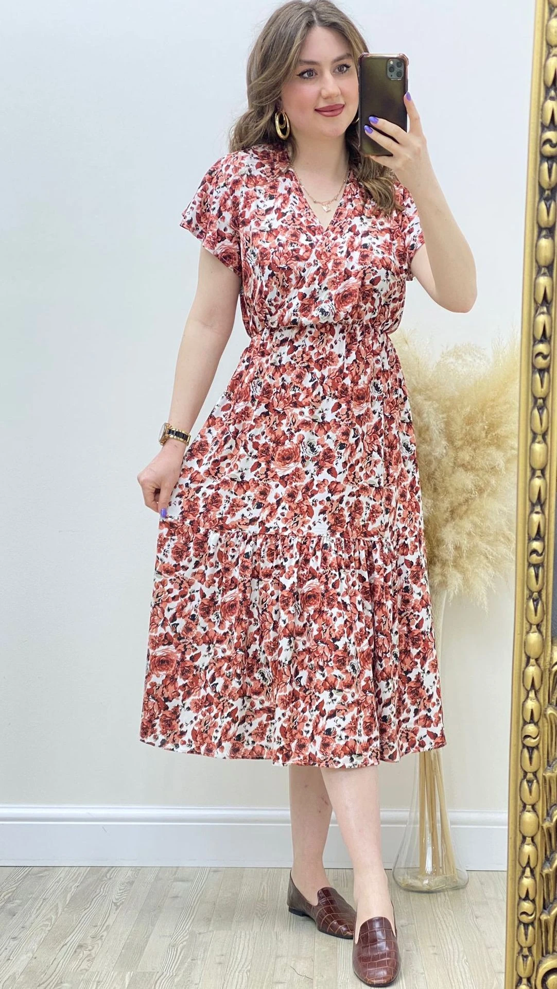 Gül Viskon Elbise Beyaz