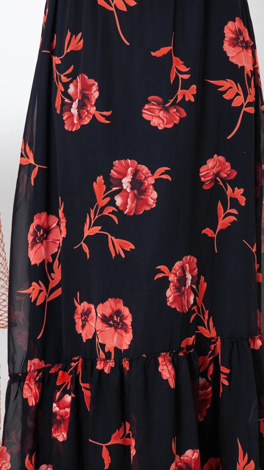 Kırmızı Çiçek Kemerli Şifon Elbise-Siyah